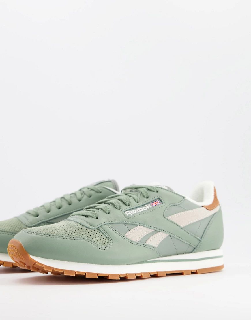 Reebok Classic Leather trainers in green | ASOS (Global)