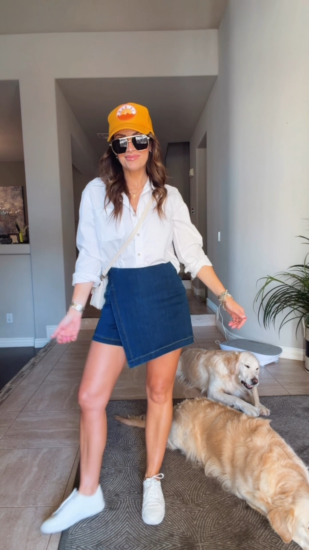 Hitting the greens today⛳️🏌🏼‍♂️☀️

2 of my closet staples that I have styled for years: denim skort and cropped button long sleeve❤️‍🔥

#LTKdayinmylife #LTKOver40 #LTKootd