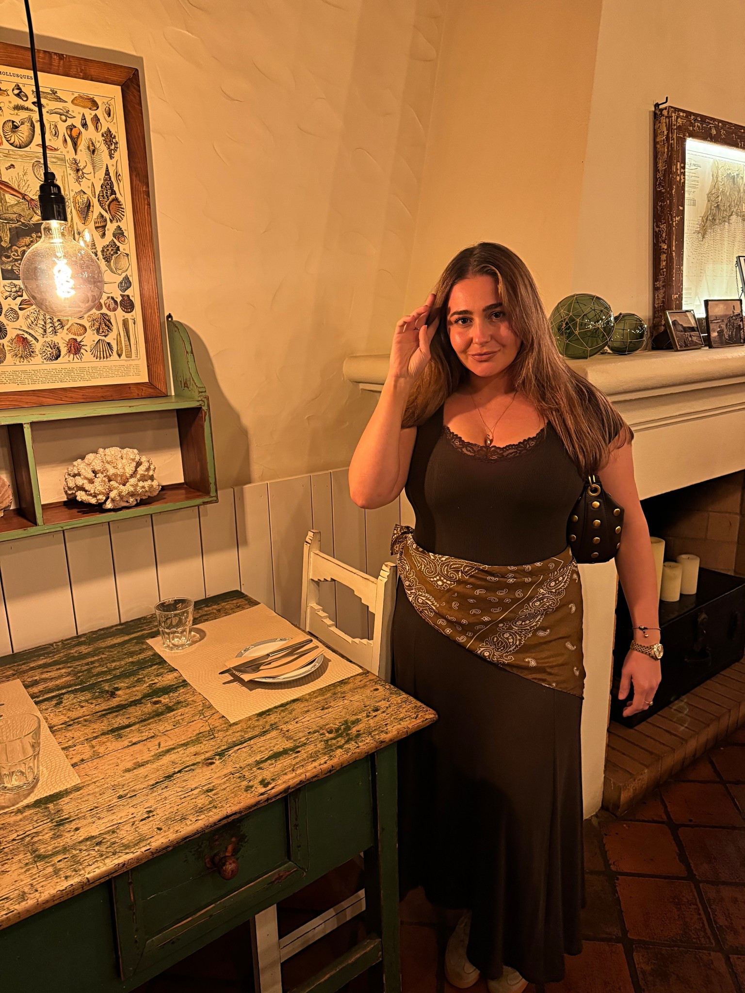 I wear a size medium in the dress (it has stretch) but I would have gone for large next time just for a bit of extra fabric on the arms. I’m wearing a bodysuit with the lace detail underneath from a brand called tryless in a size small 

#LTKdatenight #LTKuk #LTKmidsize