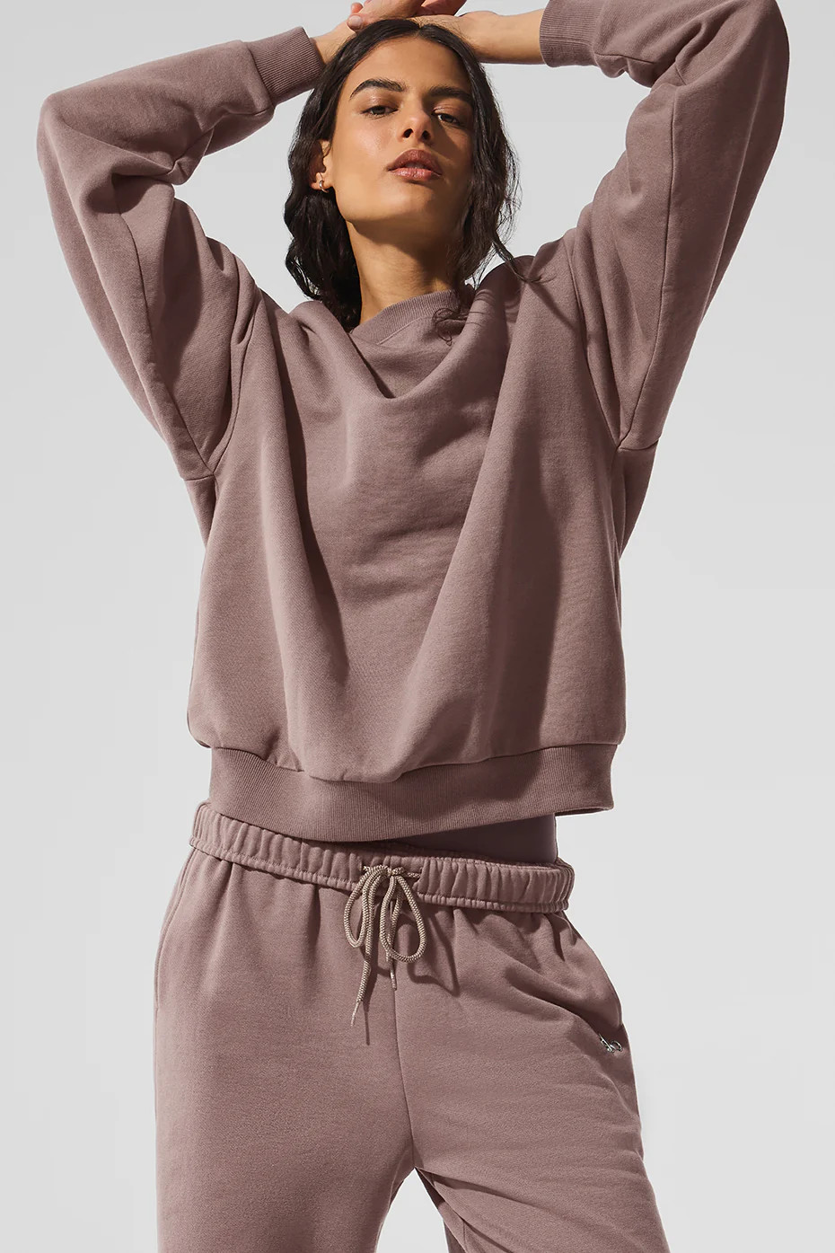 Accolade Straight Leg Sweatpant | Alo Yoga (US)