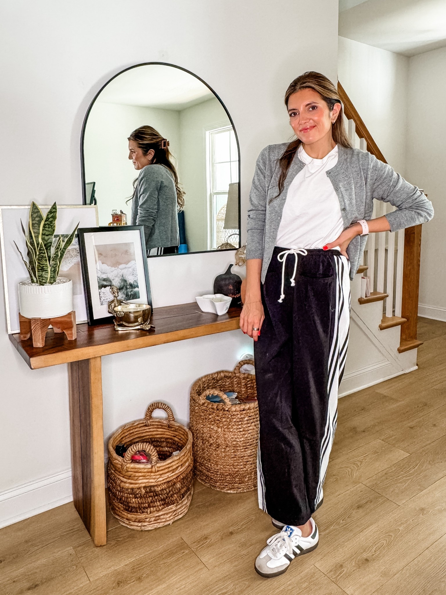 Easy mom outfit formula for fall: cardigan with a black track pant and adidas sneakers! 

#LTKStyleTip #LTKOver40