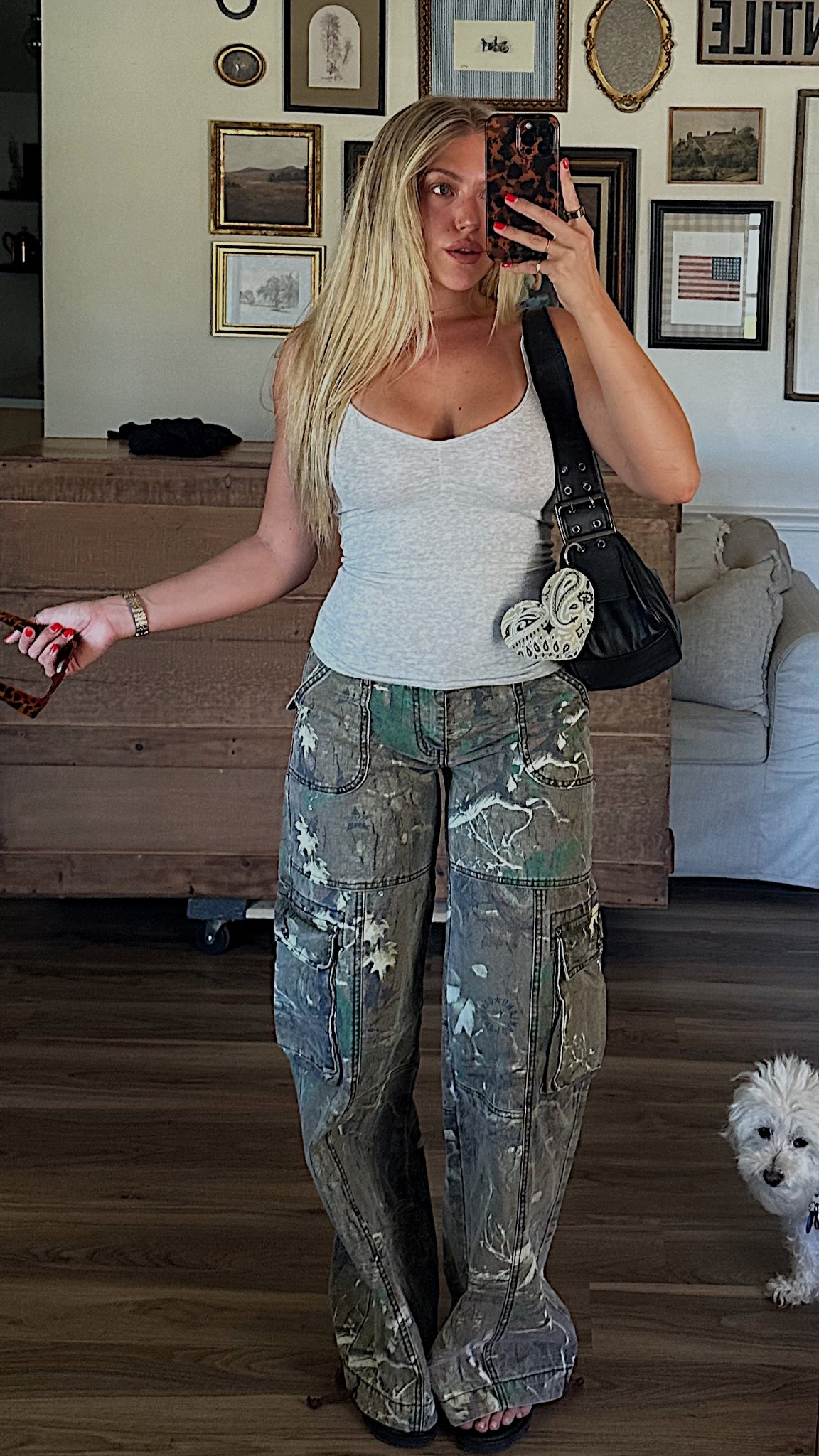 wearing a size 27 in pants 🍓🌴