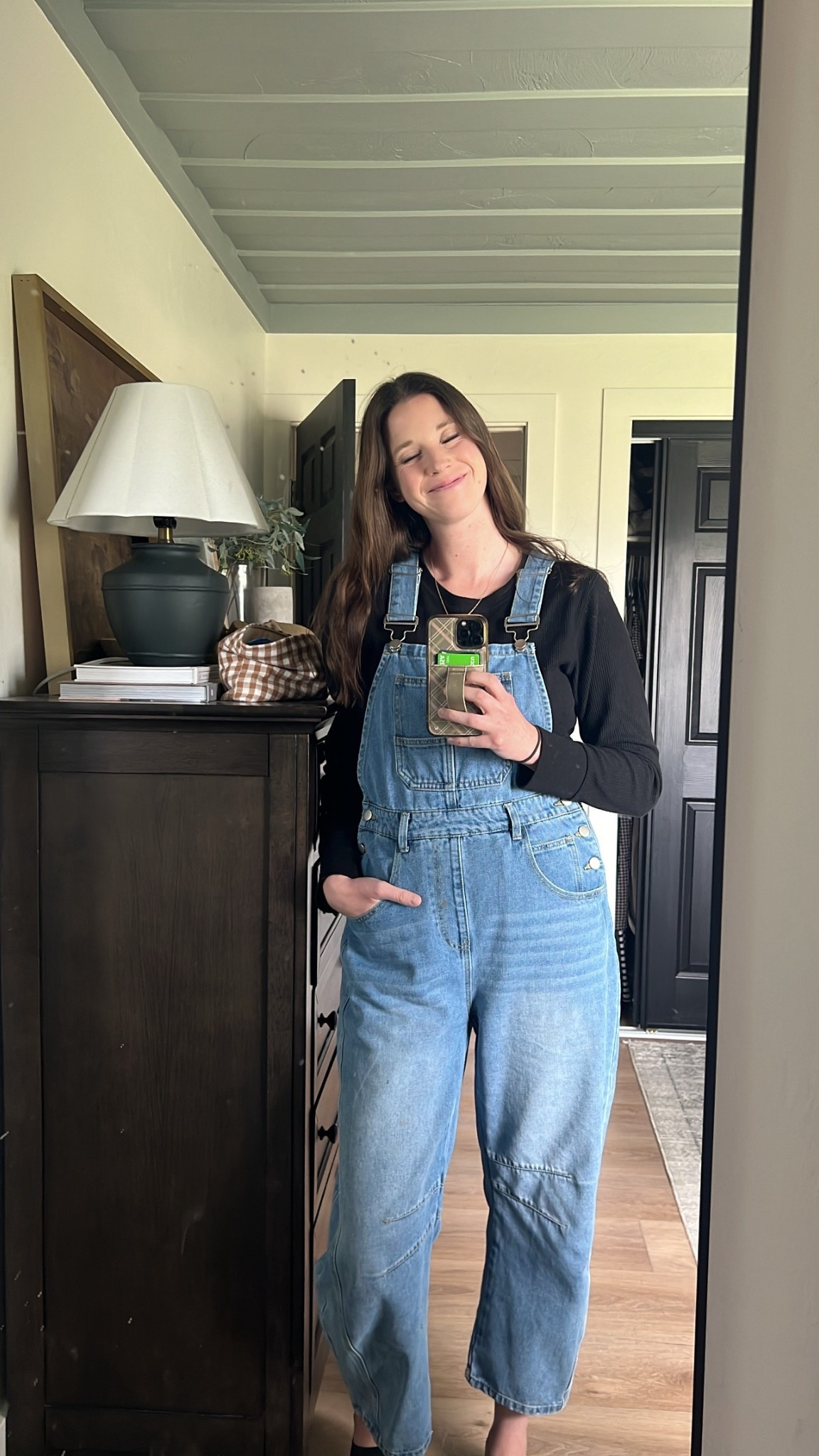 If you don’t have overalls yet, you probably need some. So comfy 🫢

#LTKHome