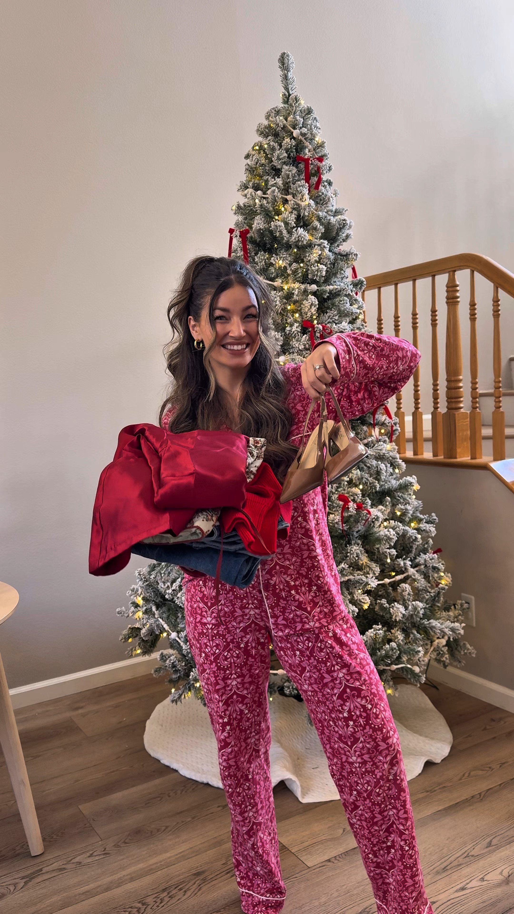 A holiday outfit for every occasion! Wearing size small for reference 


#holidayoutfits #winteroutfits #winterstyle #styleinspo #winterfashion #christmasoutfit #holidaystyle 

#LTKootd #LTKHoliday #LTKSaleAlert