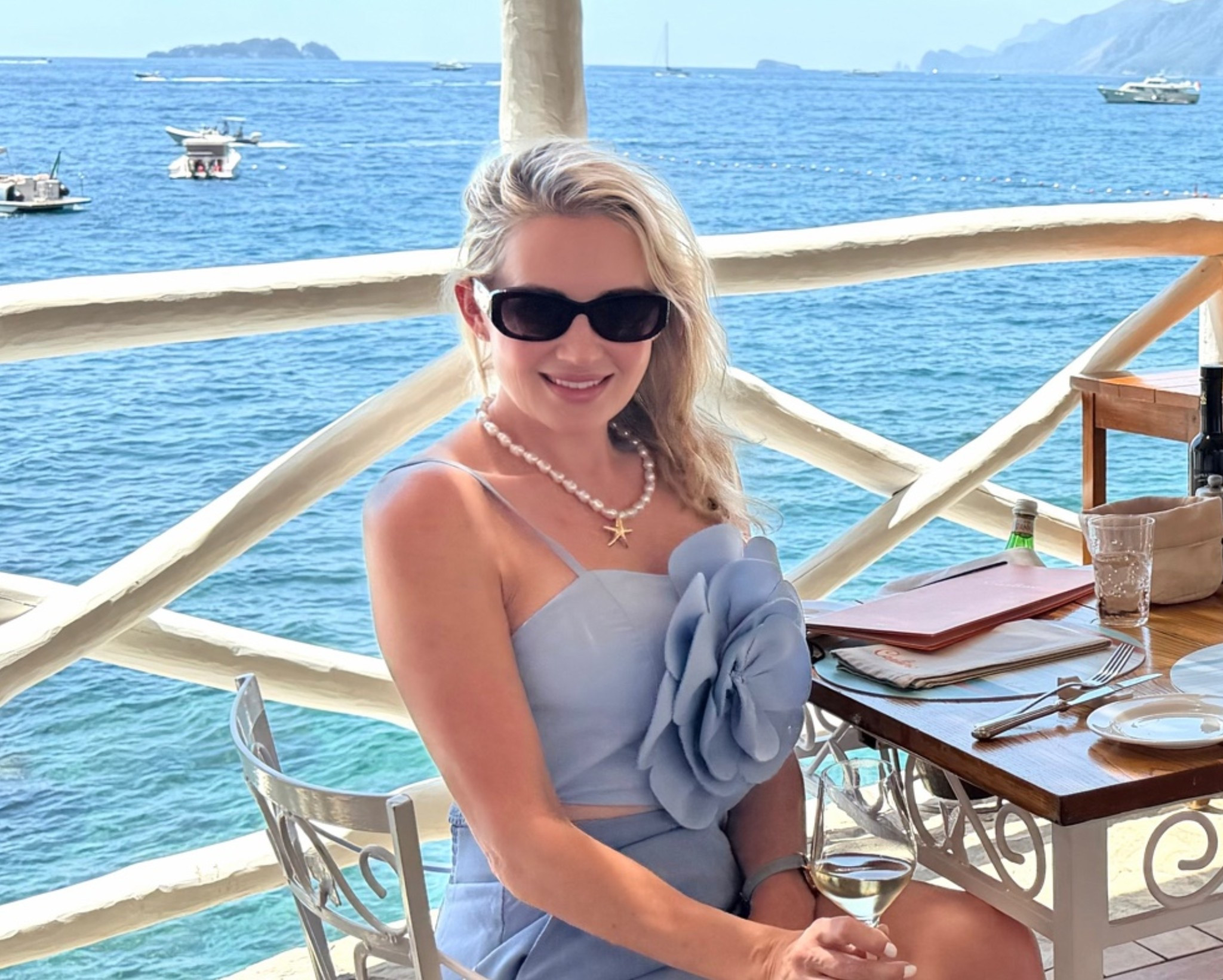 Lunch with a view, dressed for the Amalfi Coast. 🍋🌊

This entire Positano lunch look is linked on my LTK—effortless, elevated, and perfect for your next European getaway.

✨ Shop the complete outfit on my LTK.
Follow @aleshanicolecollection for luxury travel, timeless style, and everyday looks you’ll actually wear.

#LTKStyle #LTKTravel #Positano #AmalfiCoast #EuroSummer #ResortWear #VacationStyle #ItalianSummer #AleshaNicoleCollection

#LTKdayinmylife #LTKOver40 #LTKTravel