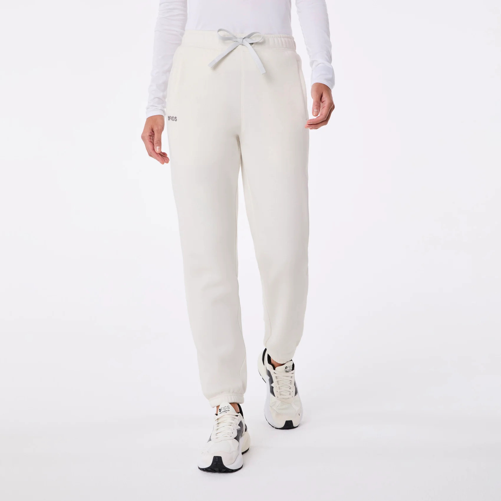 Women’s Off-Shift Relaxed Jogger Sweatpants™ - Cream · FIGS | FIGS