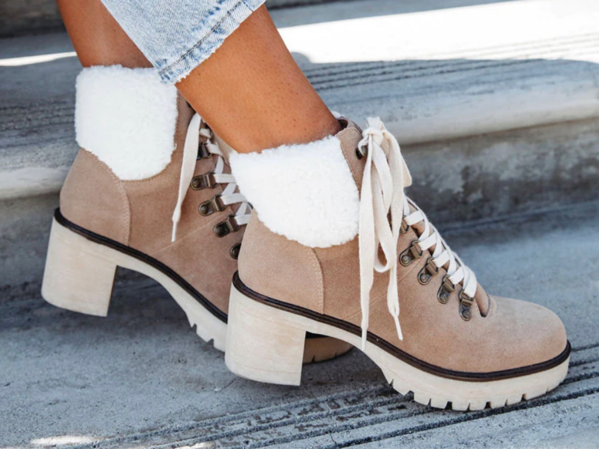 Shearling heeled outlet boots