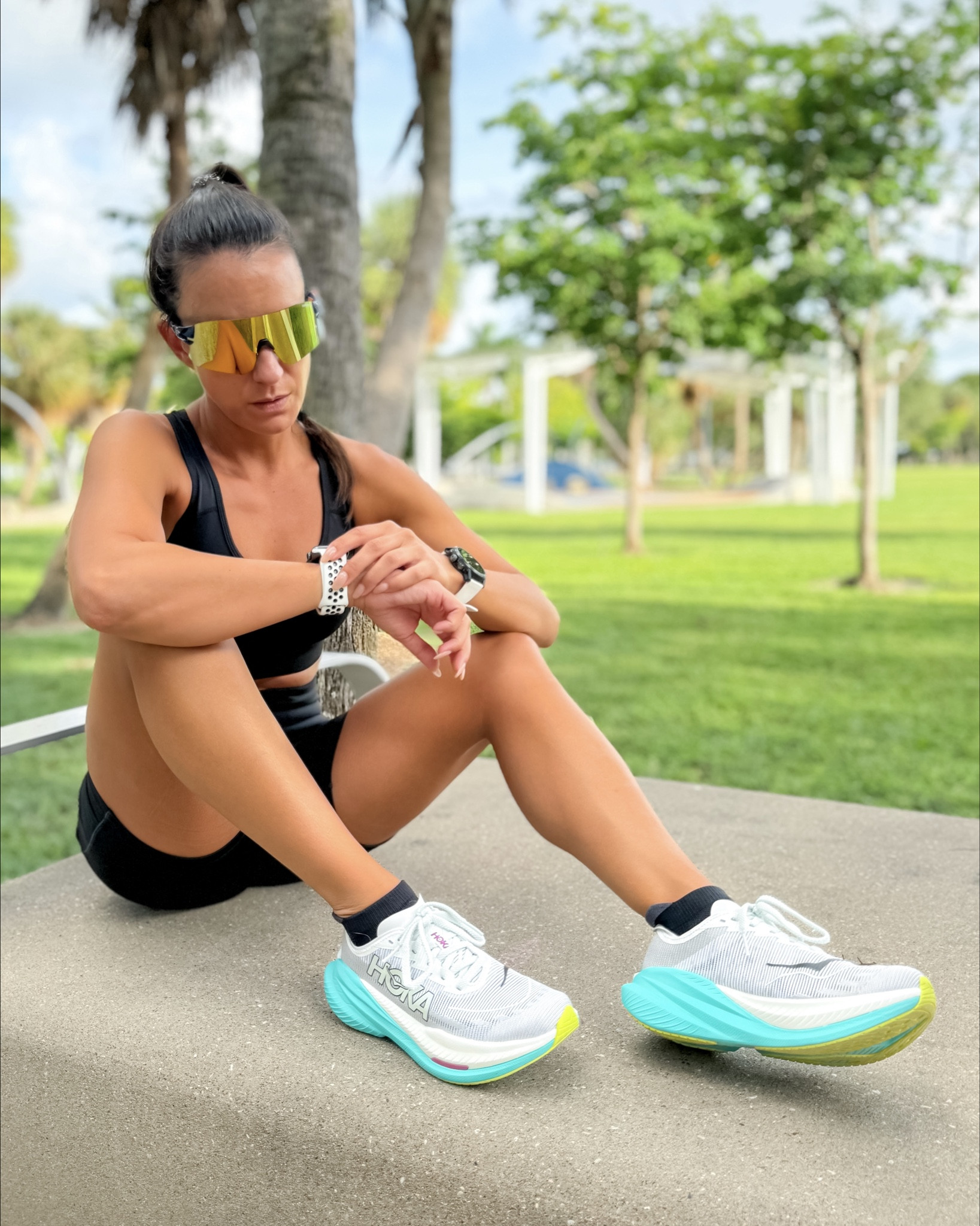 linked full run look 🖤 

#LTKFitness #LTKShoeCrush #LTKActive