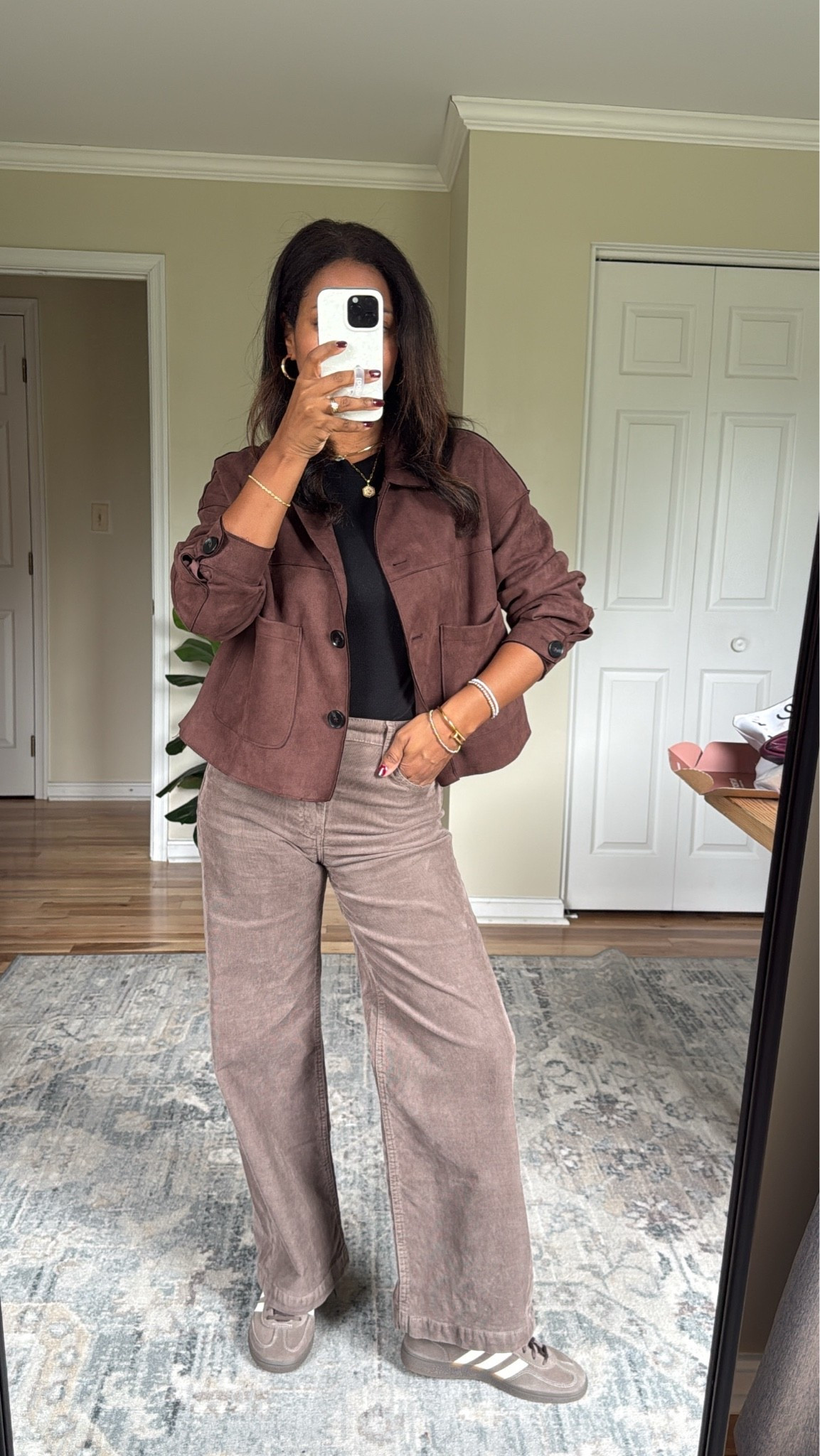 Wearing a 27 regular in corduroy pants, small in everything else. Size 1/2 down in shoes

#LTKootd #LTKgrwm #LTKOver40