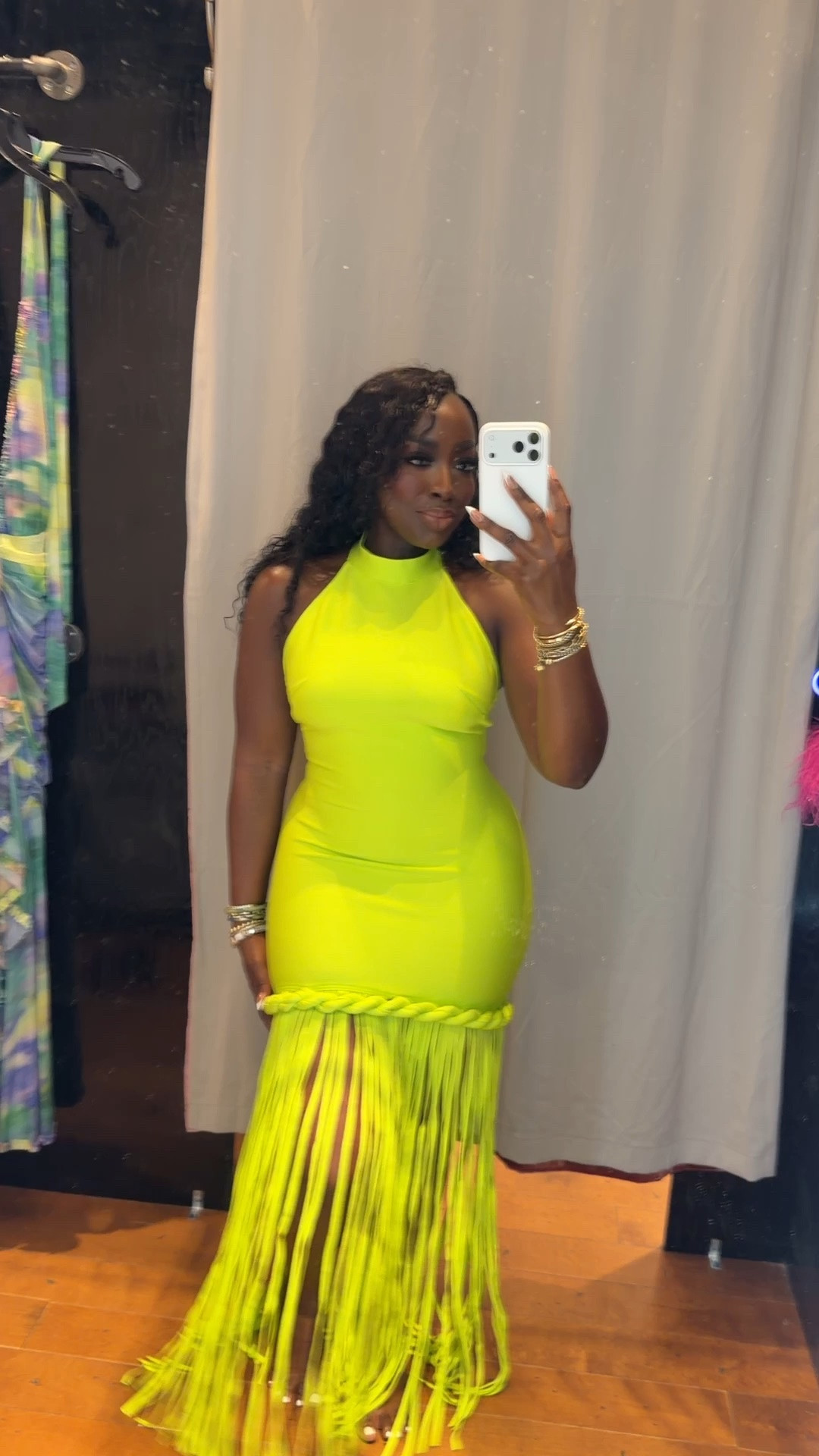 Wearing a medium in this lime green maxi dress from AKIRA and I love it! It is a stretchy, thick material.