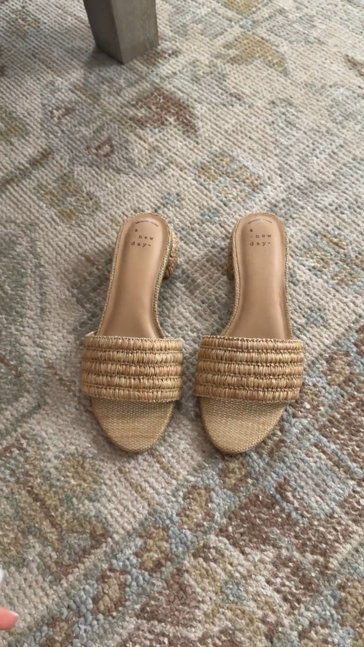 New target arrivals I am loving for spring and summer. Neutral wedges and slide sandals! Spring shoes. Resort wear. Vacation outfits. Vacation style. Resort outfits. Vacation shoes.



#LTKSwim #LTKootd #LTKTravel