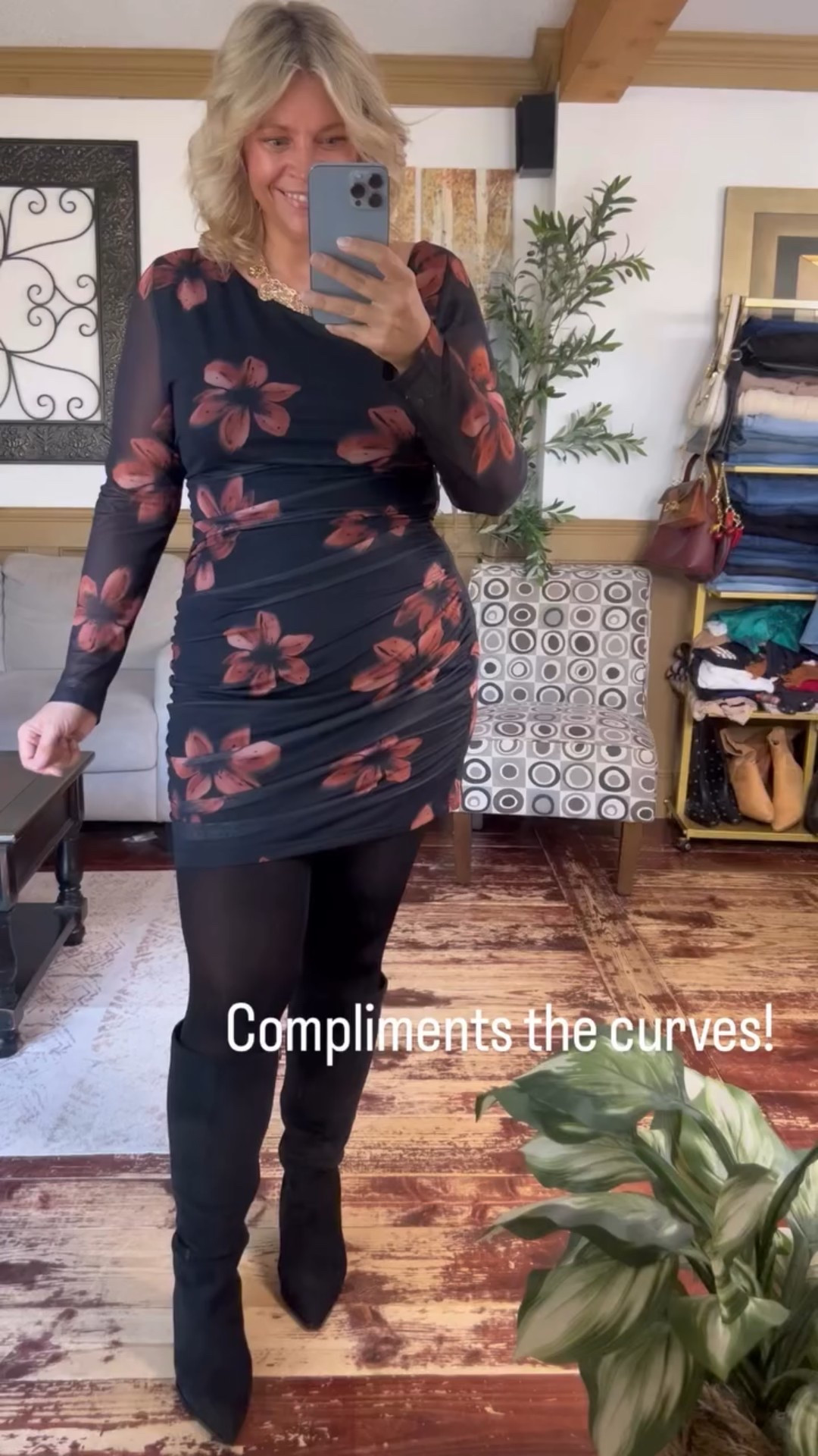 Compliments the curves! Perfect date night dress or holiday outfit - size xl 

#LTKMidsize #LTKParties #LTKFindsUnder50