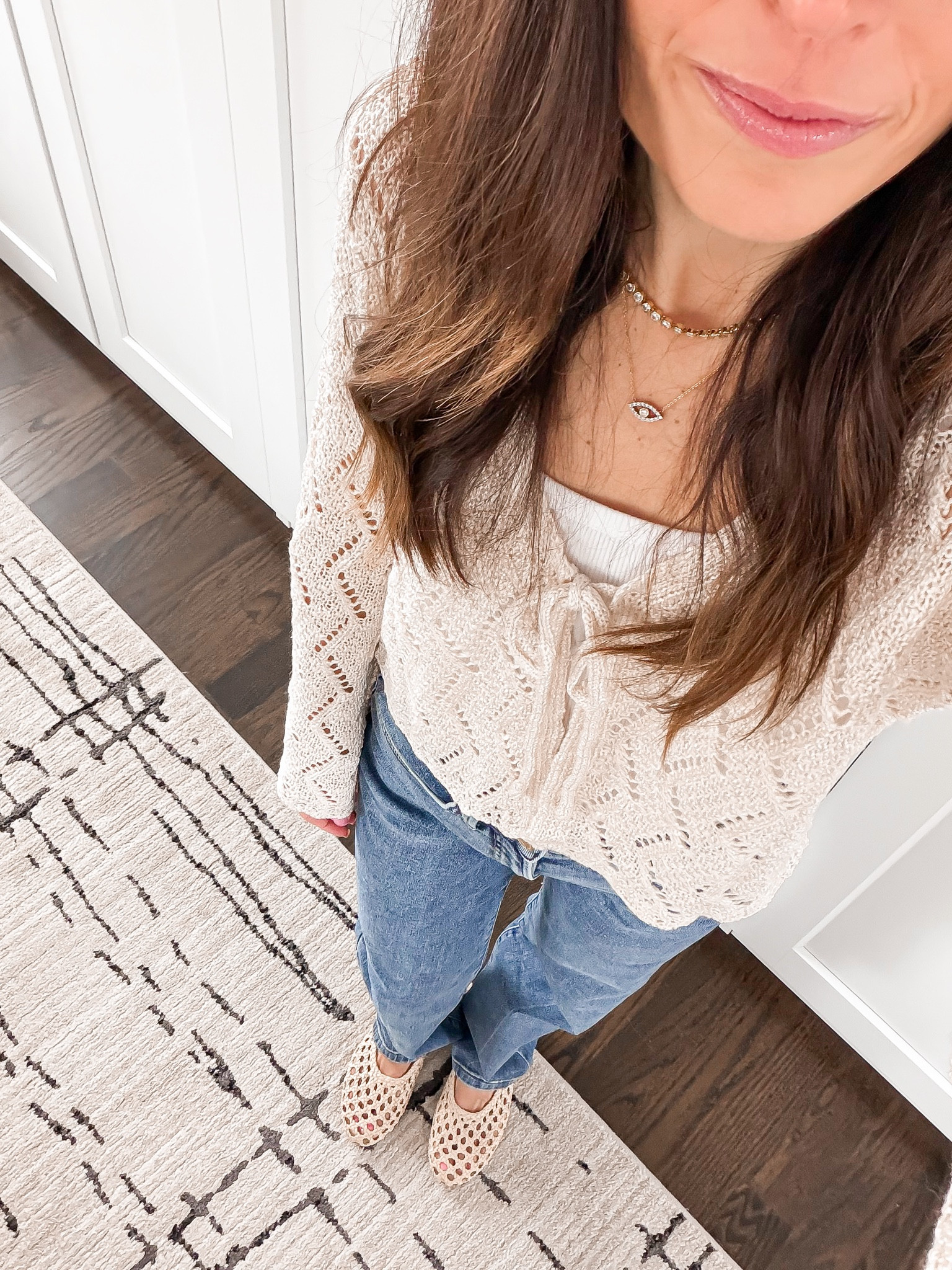This little knit top with comfy woven flats feels like the perfect easy spring outfit… agree? Wearing size xs sweater and 0 jeans 

#LTKOver40 #LTKootd #LTKmomlife