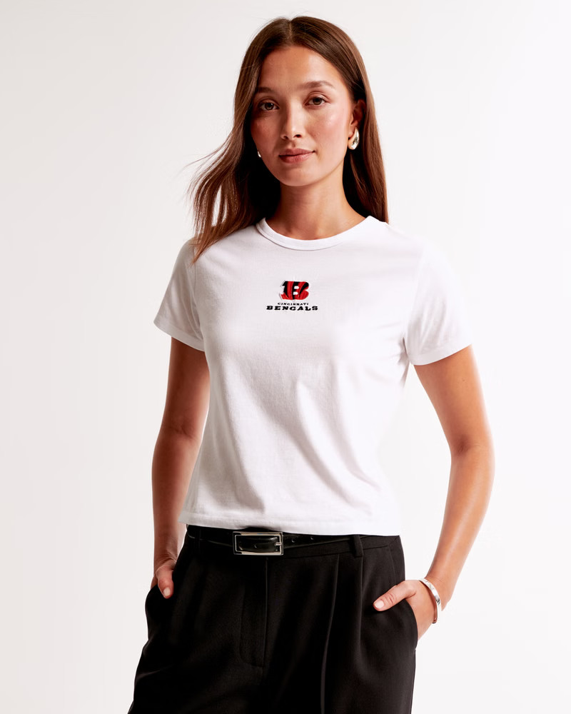 Short-Sleeve Cincinnati Bengals Graphic Skimming Tee | Abercrombie & Fitch (US)