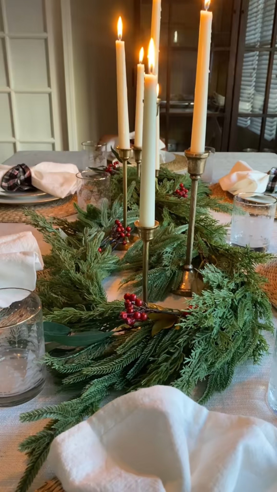 Love a tablescape that’s a little cozy and a lot elevated.✨ #holidaystyle #christmasaesthetic #tablescape #tablesetting #Christmastable #Christmas #Christmasparty #Christmasdinner #dinnerparty #seasonalhosting #entertaining #Christmashosting 

 #LTKHoliday #LTKSeasonal #LTKHome