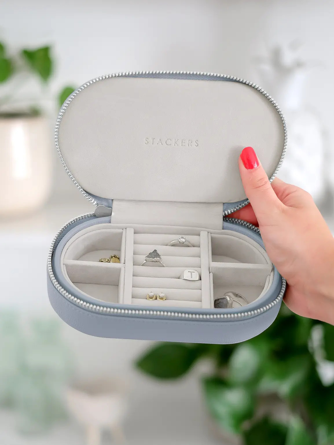 Oval Zipped Travel Jewellery Box | Stackers