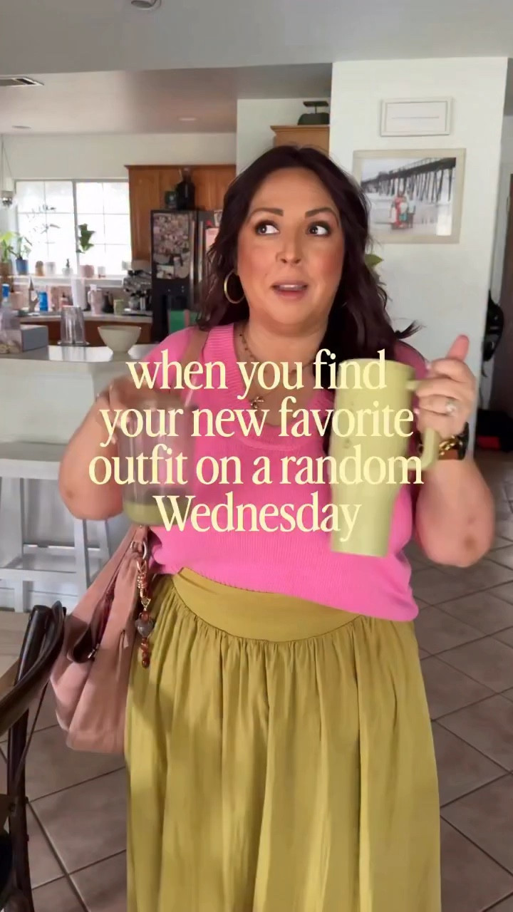 New color combo unlocked 🔓

I found my new favorite outfit on a random Wednesday and I already can’t wait to wear it again 🌸🍀

Comment outfit and I’ll send it to you!
