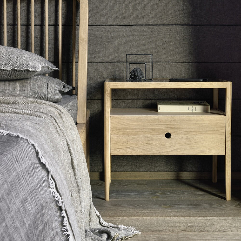 Buy Ethnicraft Spindle Bedside Table - Oak | AMARA | Amara (UK)
