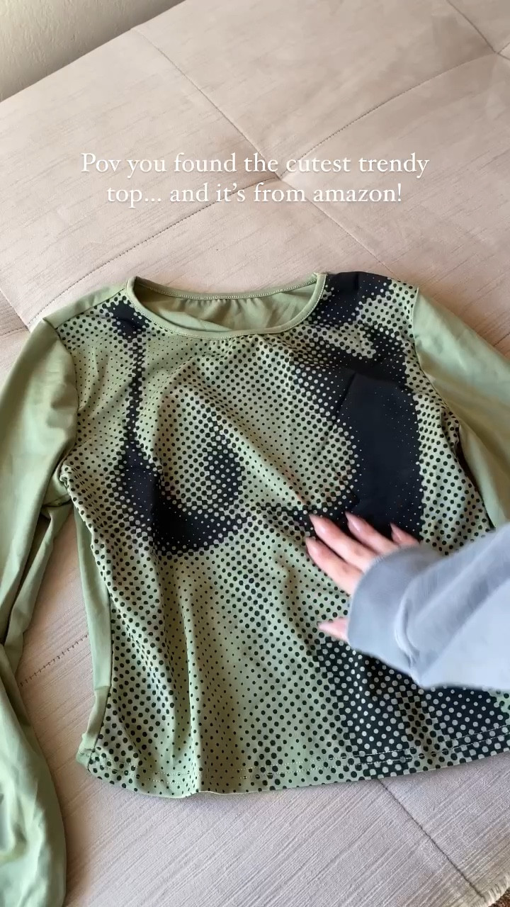 Cute trendy top from amazon! True to size & comes in 3 color options🫶

Trendy tops / college girl style / party tops / going out tops / fall going out outfits / amazon trendy fashion / trendy clothes / amazon fall fashion / amazon tops / amazon women’s fashion


#LTKfindsunder50 #LTKSeasonal #LTKstyletip