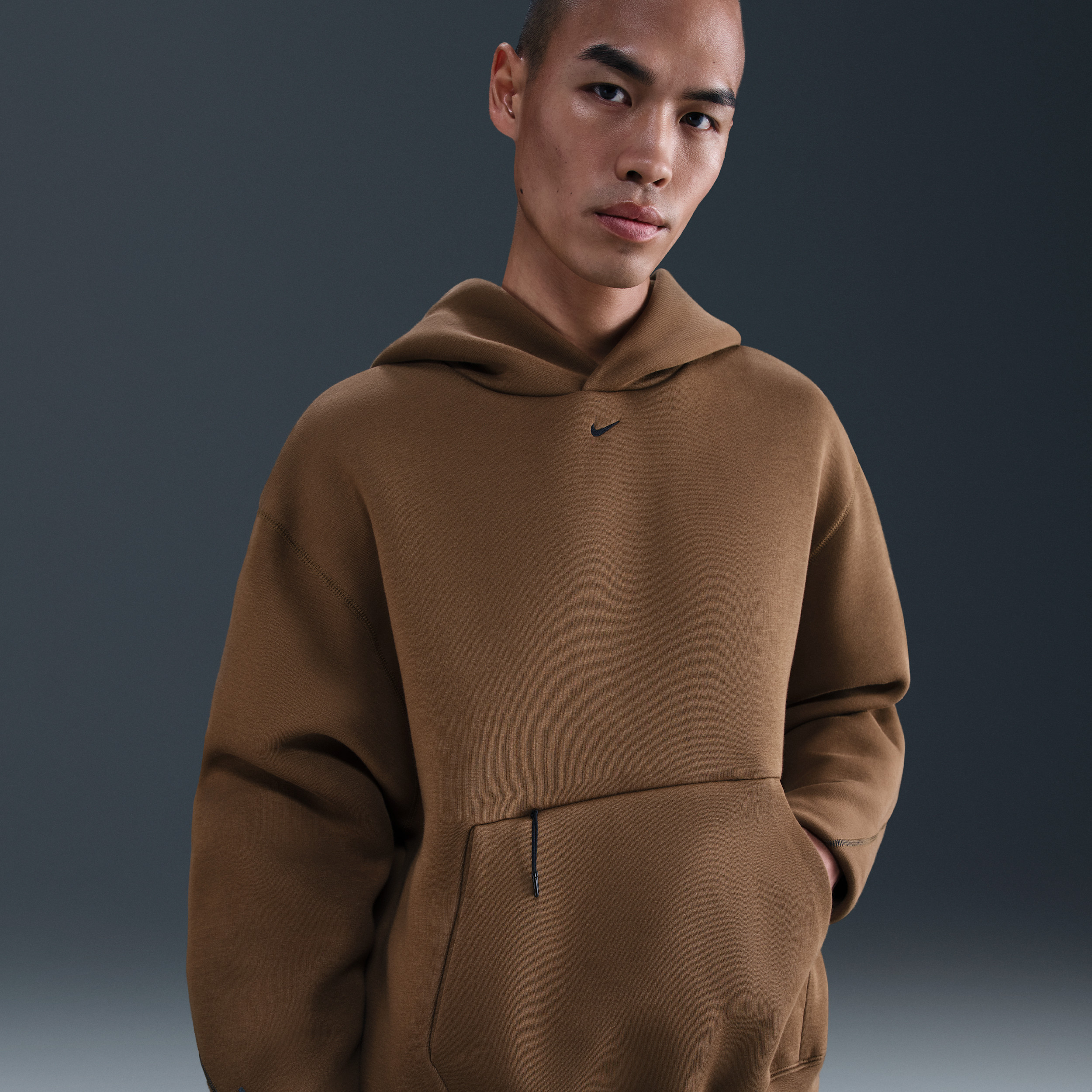 Nike Men's Tech Fleece Oversized Hoodie in Brown | HV6535-235 | Nike (US)