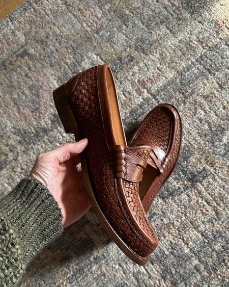 Woven loafers 👞 