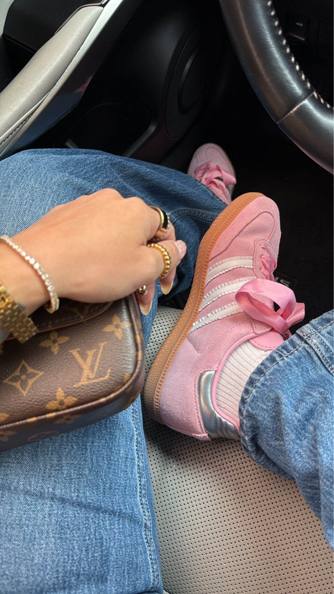 New shoe obsession

#LTKootd #LTKgrwm #LTKKids