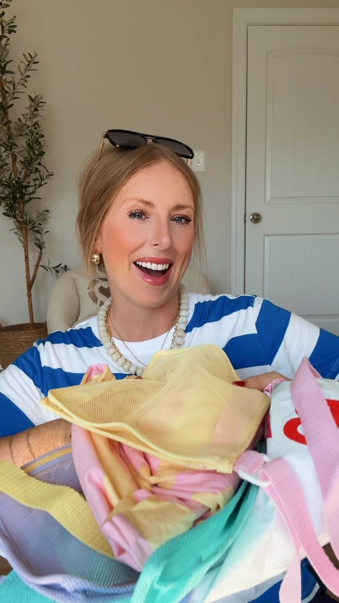 Amazon order! Seashell bags, pink and yellow stripe pants

#LTKmomlife