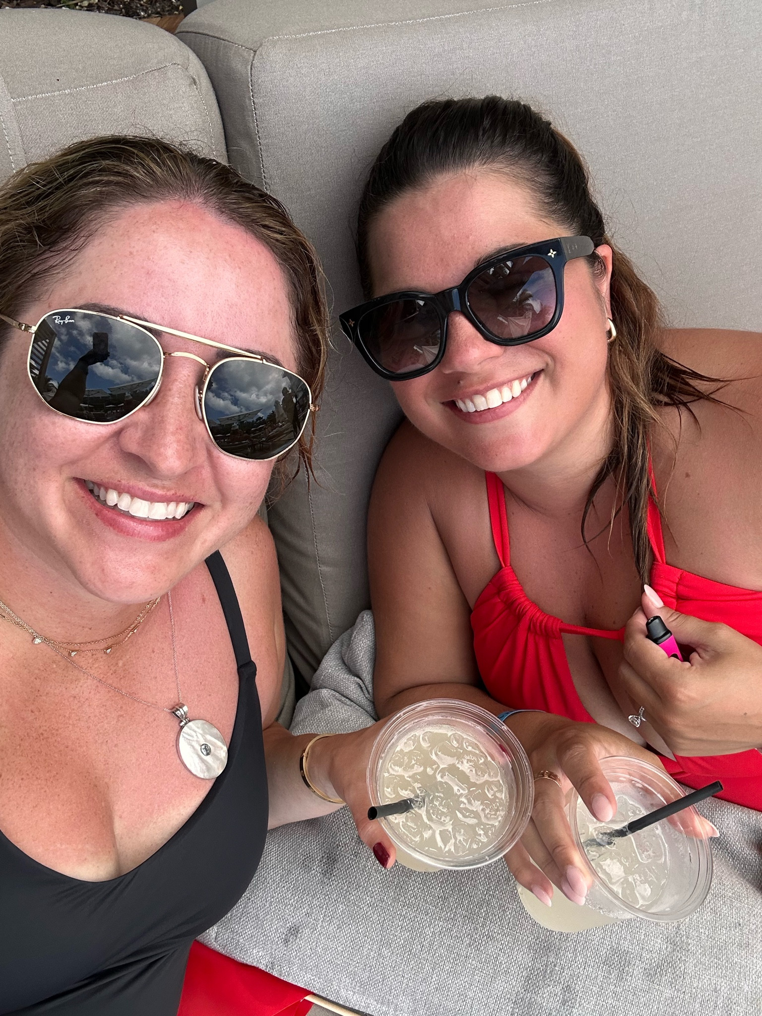 Nothing like my ray bans and a margarita in my hand 😎✨