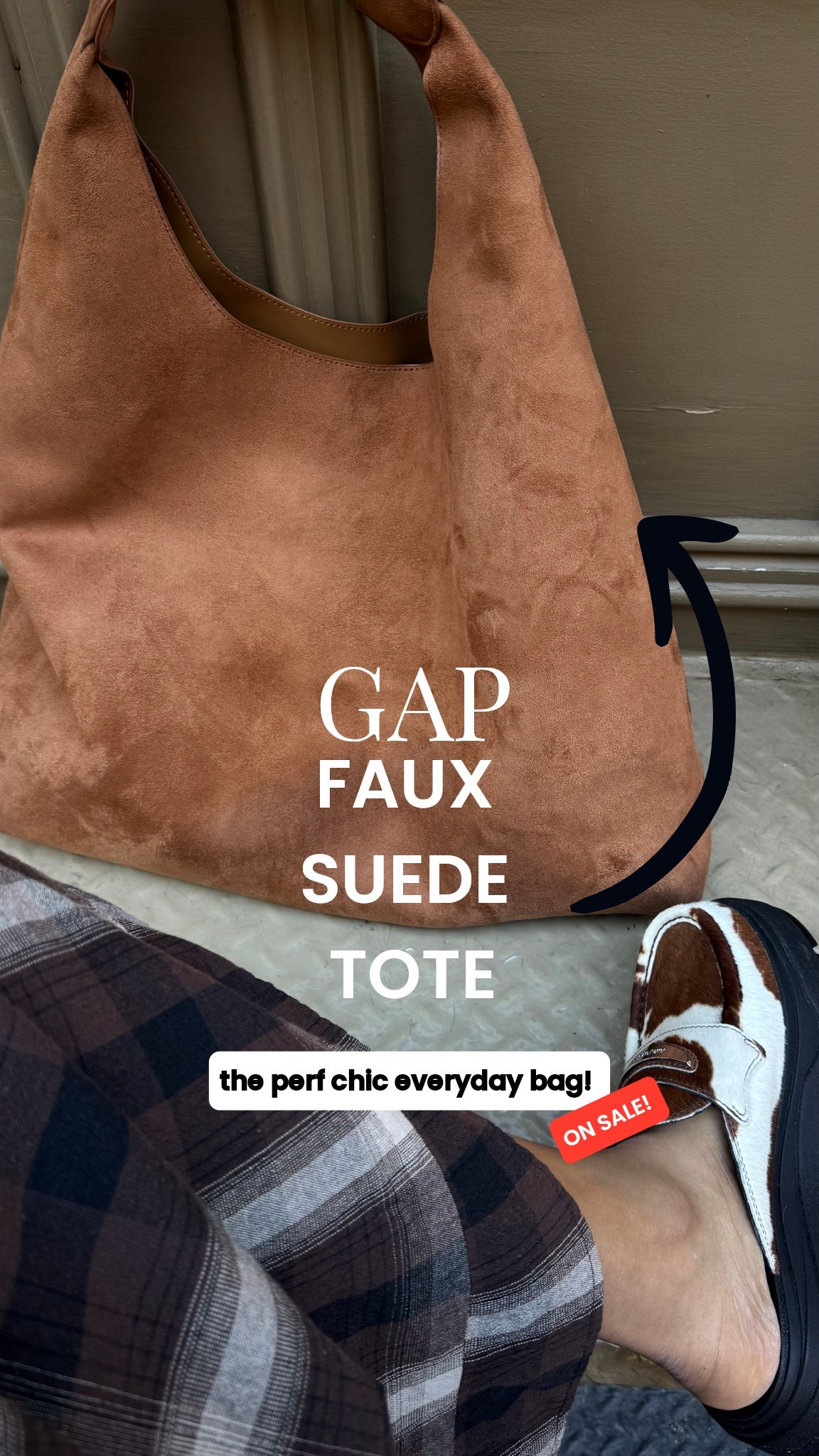 The perfect elevated everyday bag from GAP!👜

faux suede, on sale, & cute for my on the go girls - try it out in store first too! 
GAP & OLD NAVY HAVE BEEN HAVING SOOOO MANY HOLIDAY SALES! 

ootd, gap suede slouchy tote, work tote, everyday winter tote, coach dupe 

#LTKSaleAlert #LTKootd #LTKSeasonal