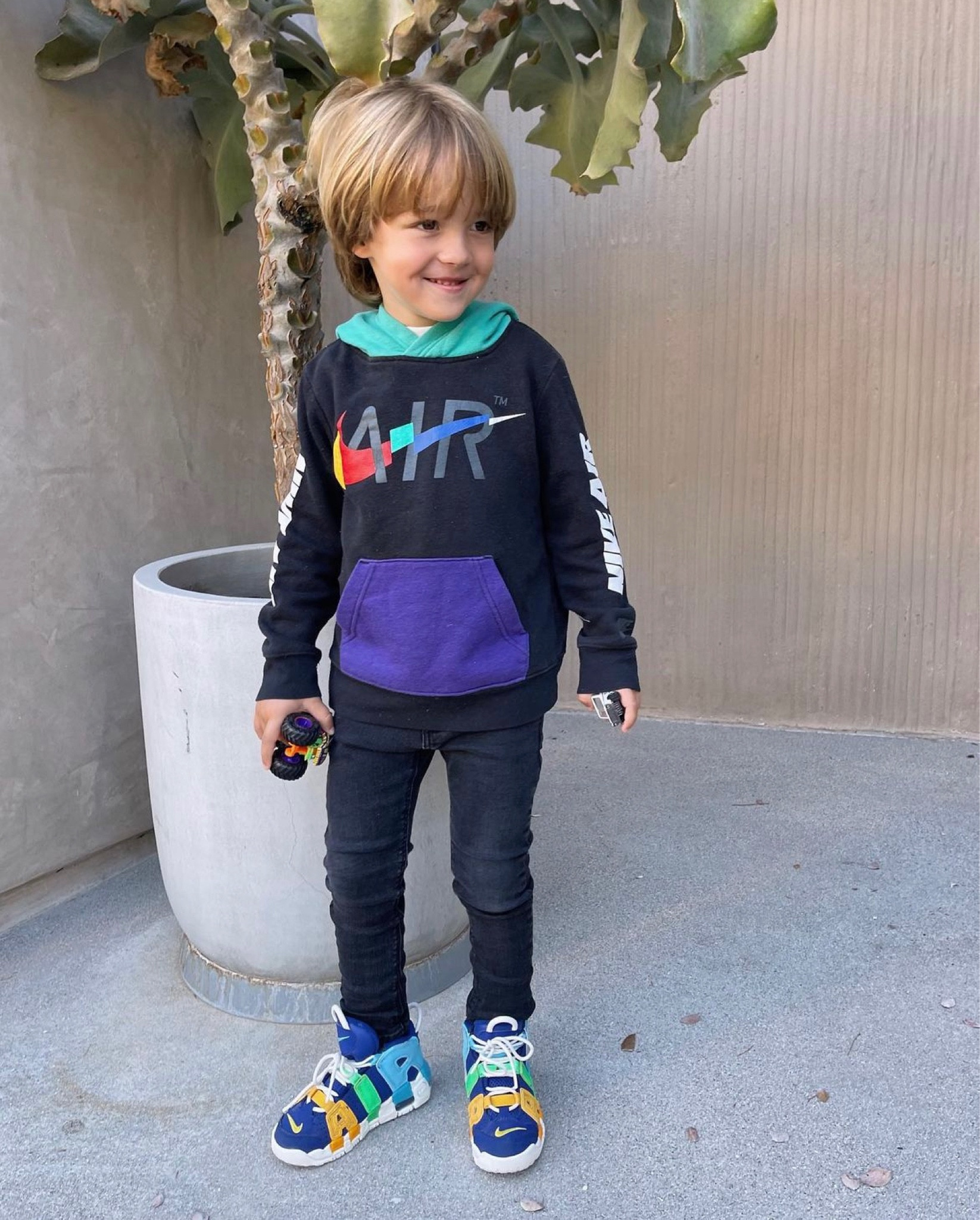 Jones’s jacket is almost sold out! Love it paired with his shoes

#LTKfamily #LTKshoecrush #LTKstyletip