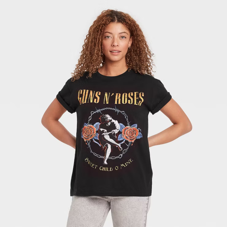 Women's Guns n' Roses Short Sleeve Graphic T-Shirt - Black | Target