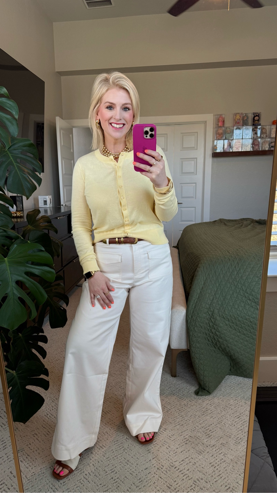 Buttery yellow + crisp white = ELITE combo 💛✨

This cardigan is giving polished but still easy, and these trousers?? So flattering and make your legs look a mile long.

Minimal effort, maximum put together. We love to see it.

Everything linked (all from LOFT) this one’s too good to gatekeep 😉

#LTKootd #LTKMidsize #LTKdayinmylife