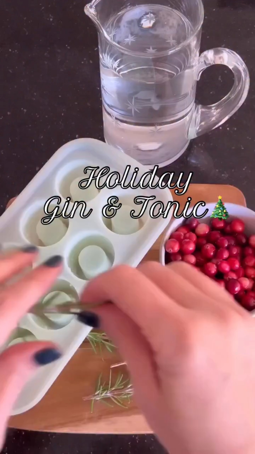 It’s Cocktail Season! 🌲❤️Who am I kidding …it’s always cocktail season! 😉 Holiday drinks are my favorite, so here’s a fun way to “pretty up” those libations! 🥃Comment SHOP for the link to my ice mold! 

Grab the ice shot glass mold, and add whatever tickles your fancy!  I used cranberries and rosemary, but what about blueberries and mint, pomegranate seeds and lavender??? So many possibilities!! 
❤️
CHEERS to the “official” start of the Holidays!! 🌲

https://liketk.it/4ZsUF

#cocktails #cocktail #shotglass #bar #ginandtonic #gin #cocktailtime #cheers #holidaycocktail #ltkholiday