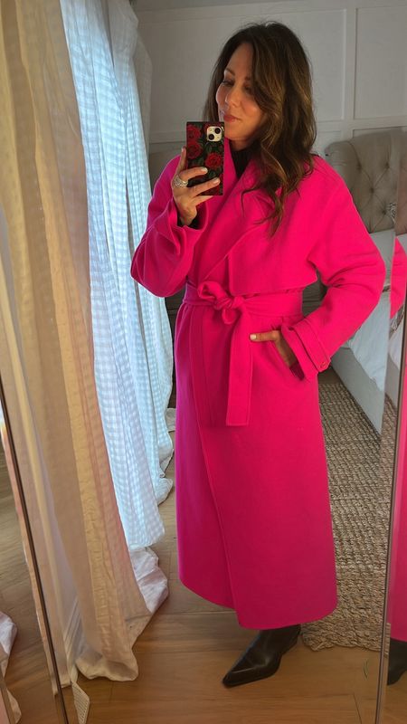 I always get so many compliments in this coat because the color is insanely good 💕💕 it’s an older Jacquemus but I’ve found some very lovely options below💕

#LTKparties #LTKover40 #LTKHoliday