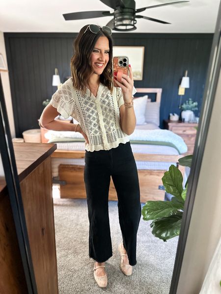 Todays outfit for a nail appointment and errands 

Top - one size but definitely best for small/medium. 
Jeans - size 4 


#LTKstyletip #LTKfindsunder50