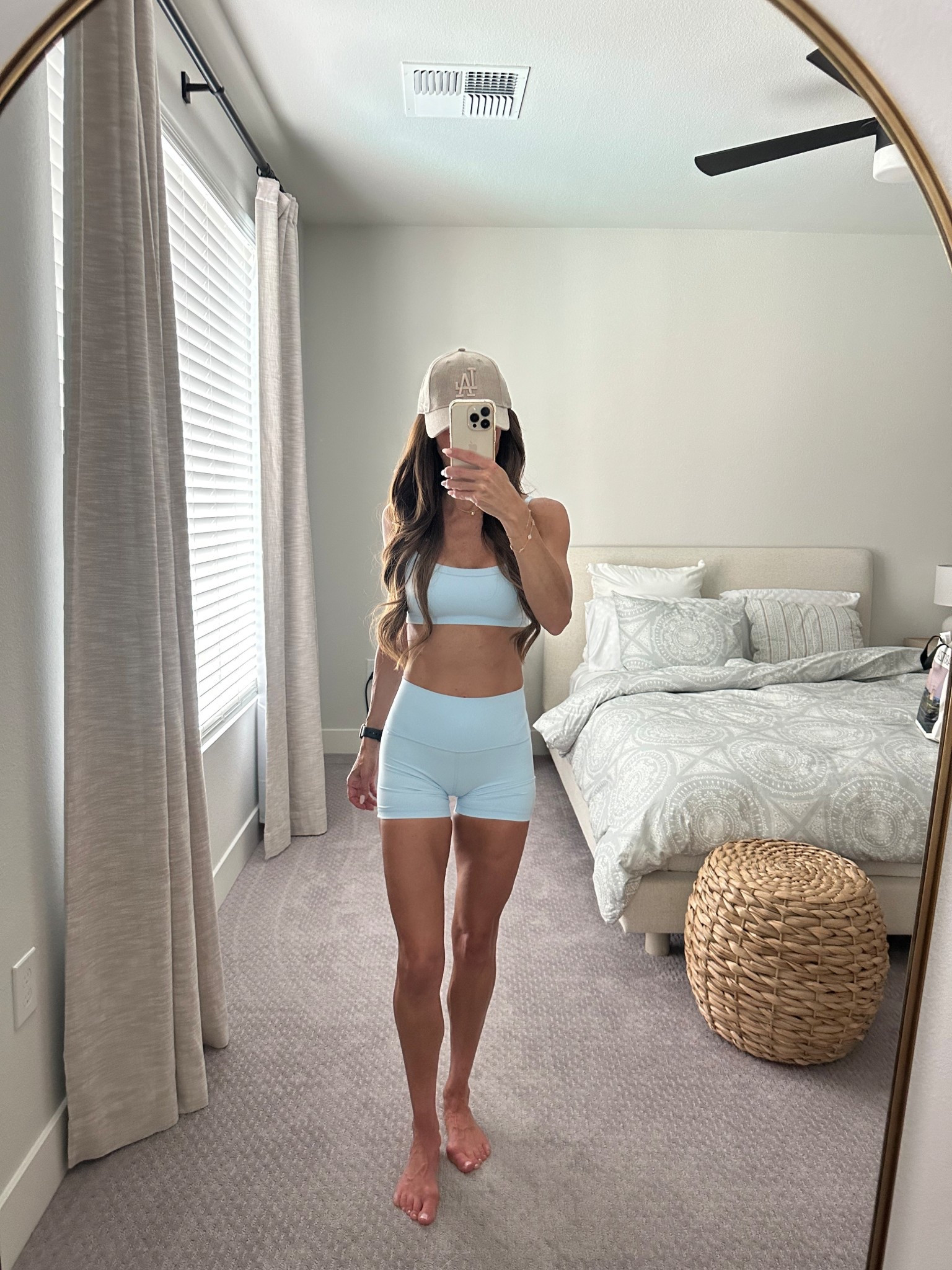 Wearing xs in set 🤍

#LTKfitnessgoals #LTKOver40