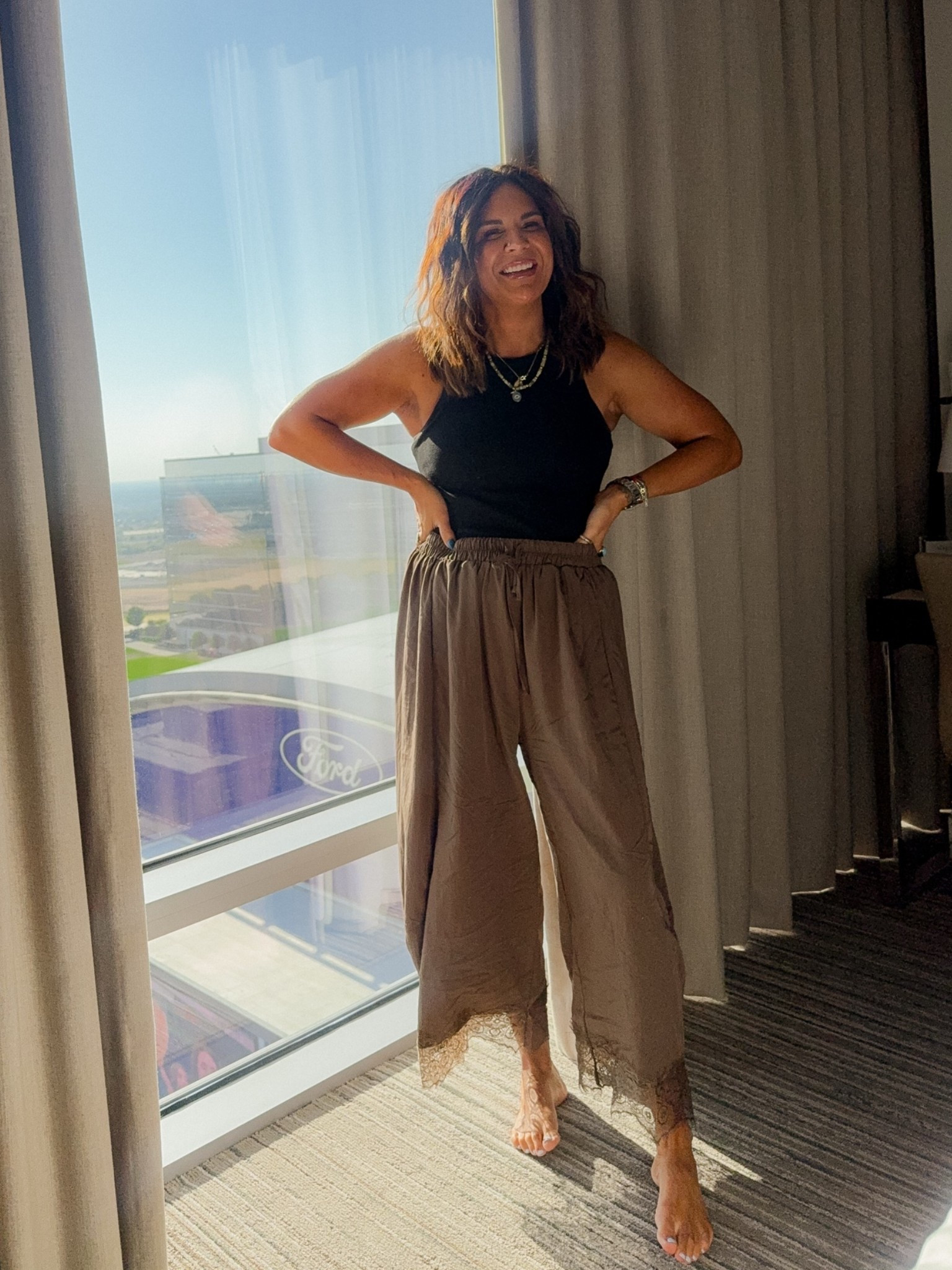 Travel fit. 
These pants are so legit!
Wearing an XL in pants
Large in tank
I

#LTKootd #LTKOver40 #LTKMidsize