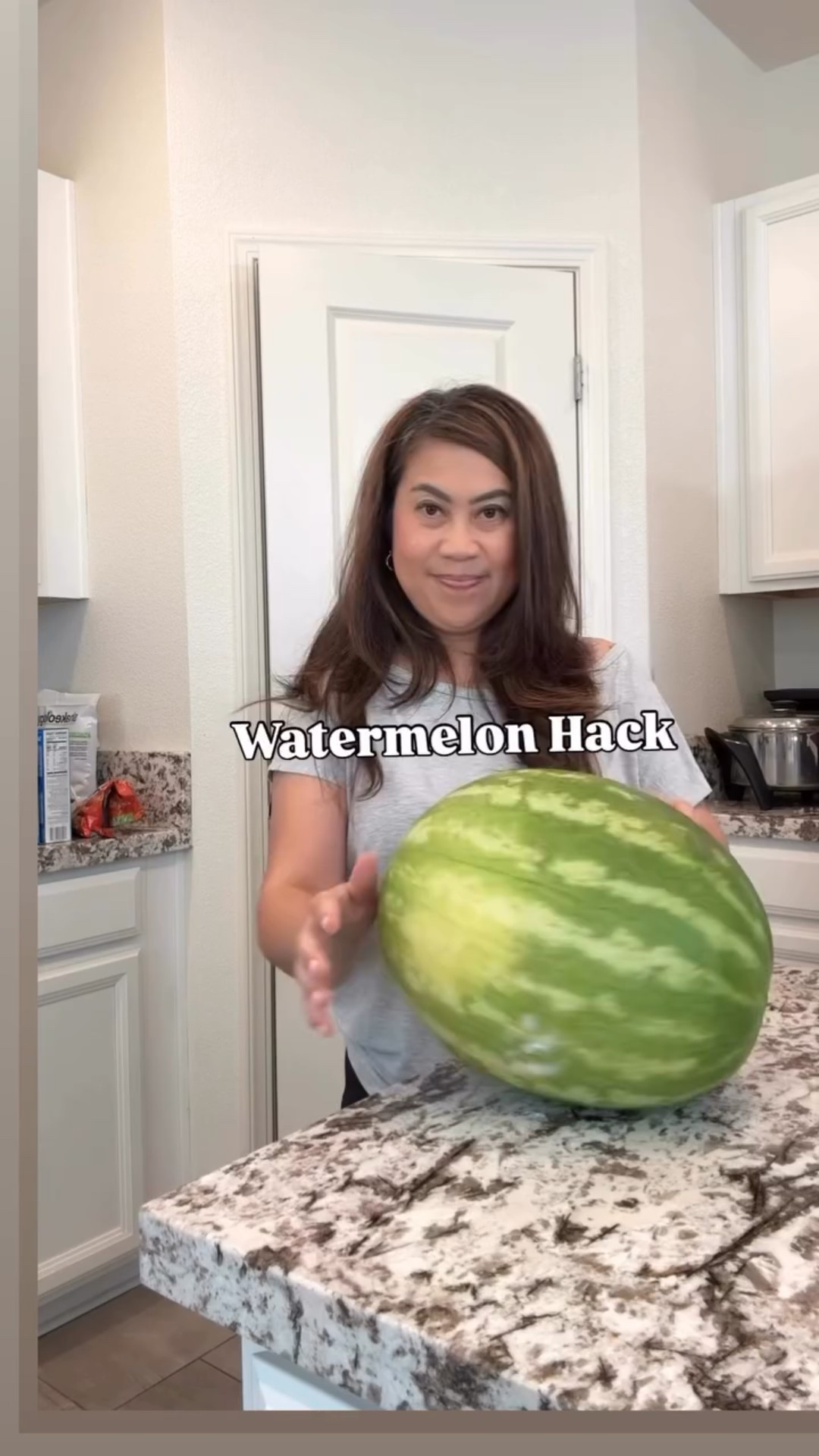 Just sharing this super easy way to slice watermelon!

What is your favorite fruit to eat ?

•
#momhack #watermelons #easyhack