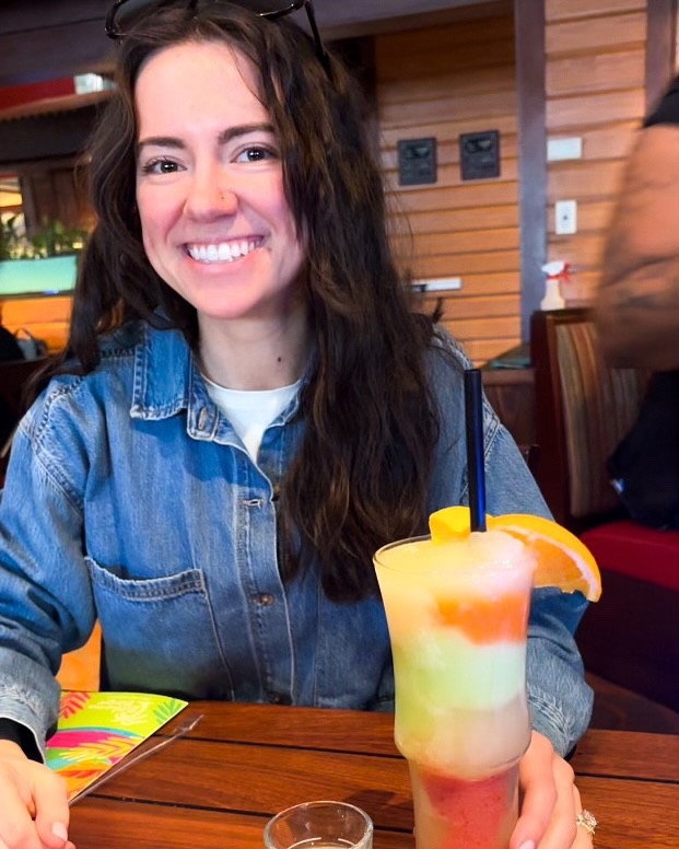 A fun Corridean family outing to @cherryhillmall! 

We fueled up with lunch at @bahamabreezeislandgrille before trying on the @raybanmeta smart glasses—because in living in the year 3000! 
.
.
.
#CherryHillMall #RayBanMeta #ShoppingDay #FamilyOuting #FashionTech  #trendy #petite #ltk #styleover30 #outfitinspo #springstyle

What I share: over 30 style, casual style, spring outfit, work wear, clean girl aesthetic, minimalist, fall capsule, casual style, matching sets, sneakers, mini vlogs, target hauls, leopard, spring trends, barrel jeans, spring shoes, new arrivals, Amazon fall outfits, spring coats, petite styles, dog mom, cool mom, millennial looks, affiliate link, Cherry Hill Mall shopping, Ray-Ban Meta smart glasses, Bahama Breeze restaurant, family day out, stylish tech accessories