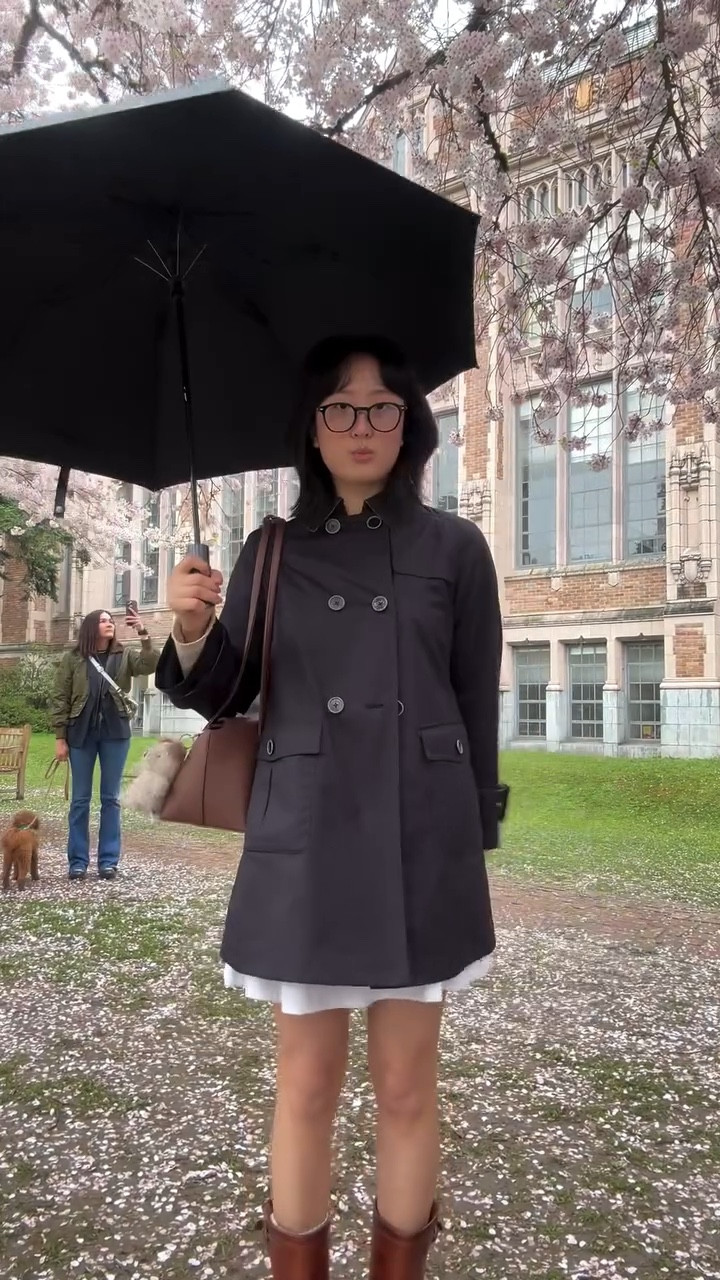 rainy cherry blossom season is my favorite <3