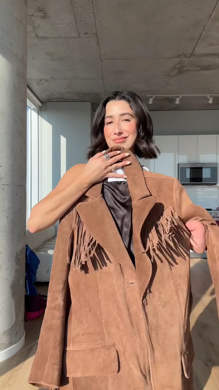 remember... what would avril lavigne do? 🤎 hope you enjoyed this little series, and my case for suede is rested 👩‍⚖️💼

 

 

#LTKWatchNow #LTKPetite #LTKStyleTip