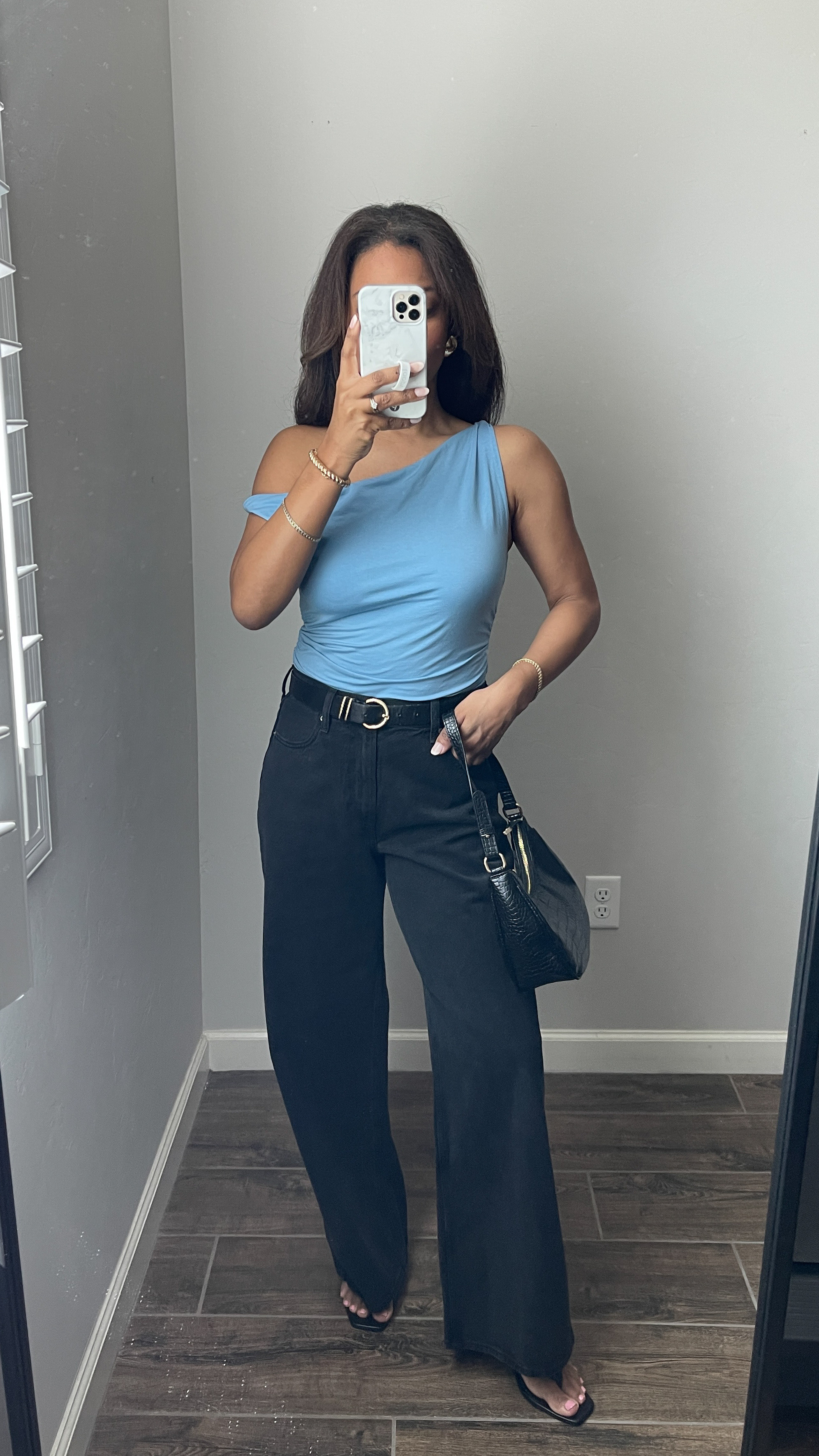 Abercrombie is 25% off and stackable with other sale items on this app! I wear a size 27 regular in all denim. My denim shorts are a 27 regular in curve love. My tops are all a size small! 

 

#LTKSpringSale #LTKSaleAlert #LTKFindsUnder50