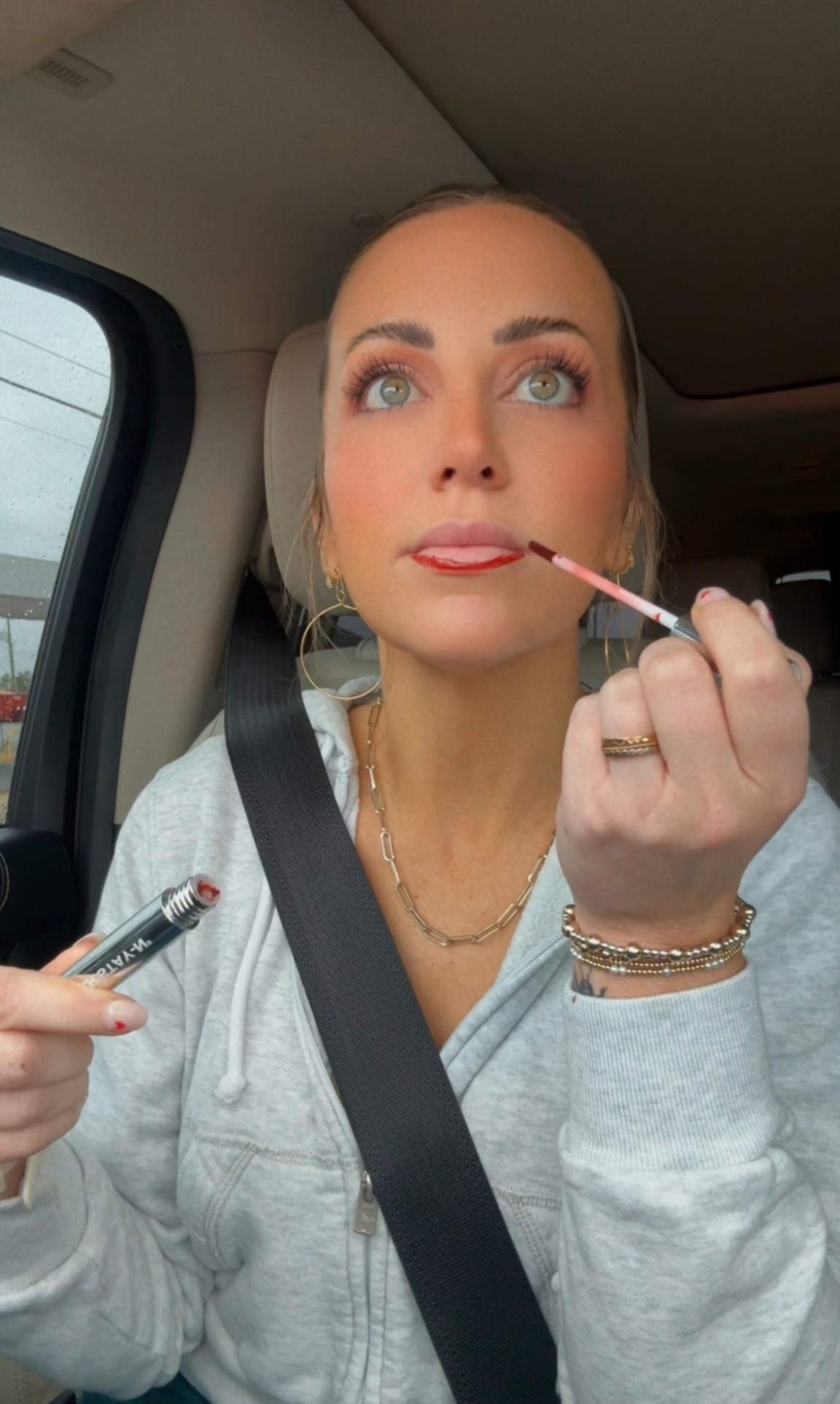 Peel off liner in shade “noodah"