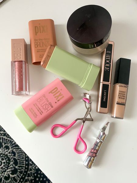Daily makeup essentials 💕

#LTKunder50 #LTKbeauty