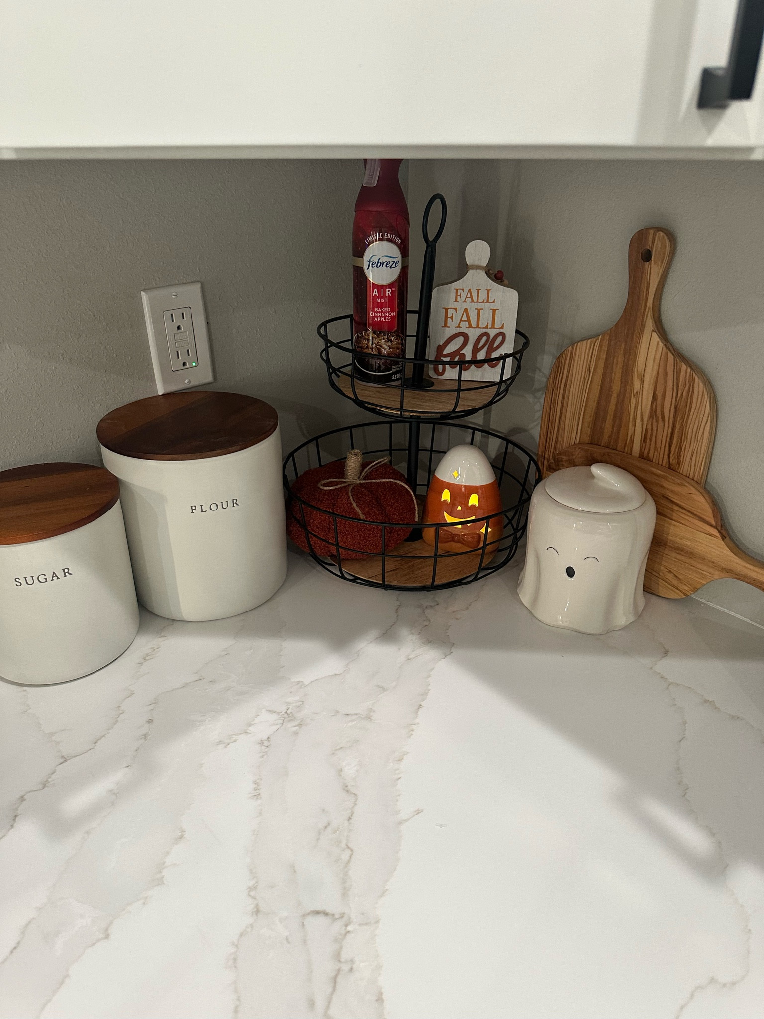 Halloween decor 🎃👻🍁 #falldecor 

#LTKSeasonal