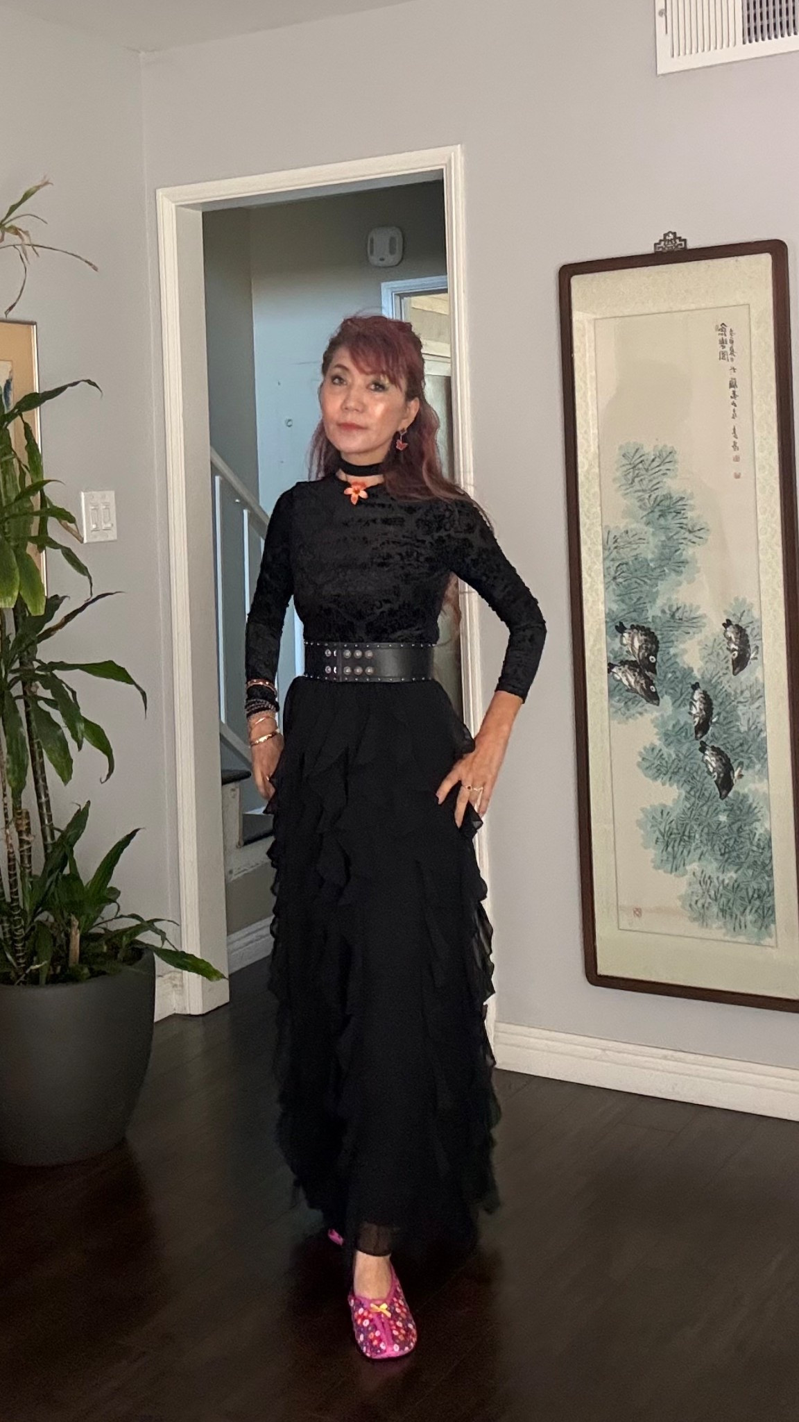 Whenever in doubt, wear black. This tiered skirt can go with almost with everything 🙇‍♀️   Currently this tiered skirt is on sale 👛 #ltkstyletip

#LTKSaleAlert