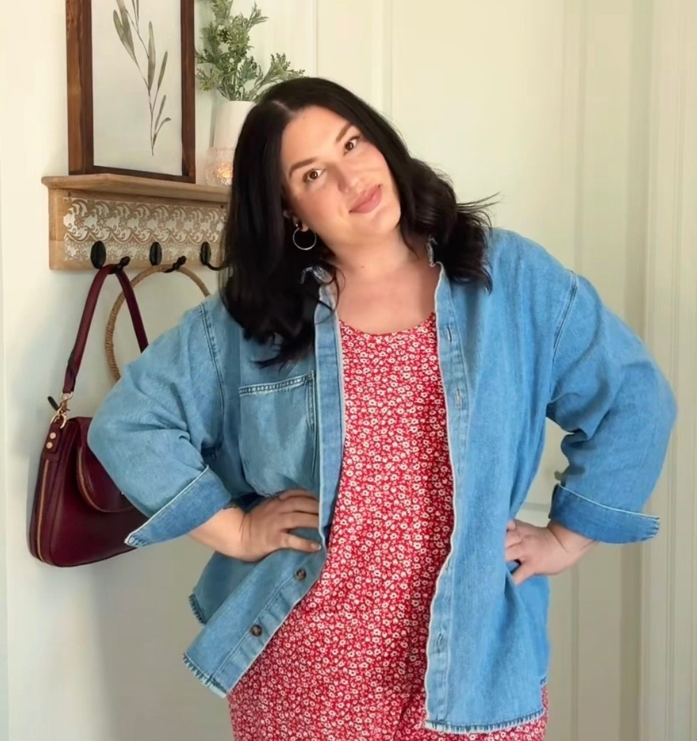 Similar oversized denim button up ❤️

#LTKootd #LTKPlusSize #LTKSaleAlert