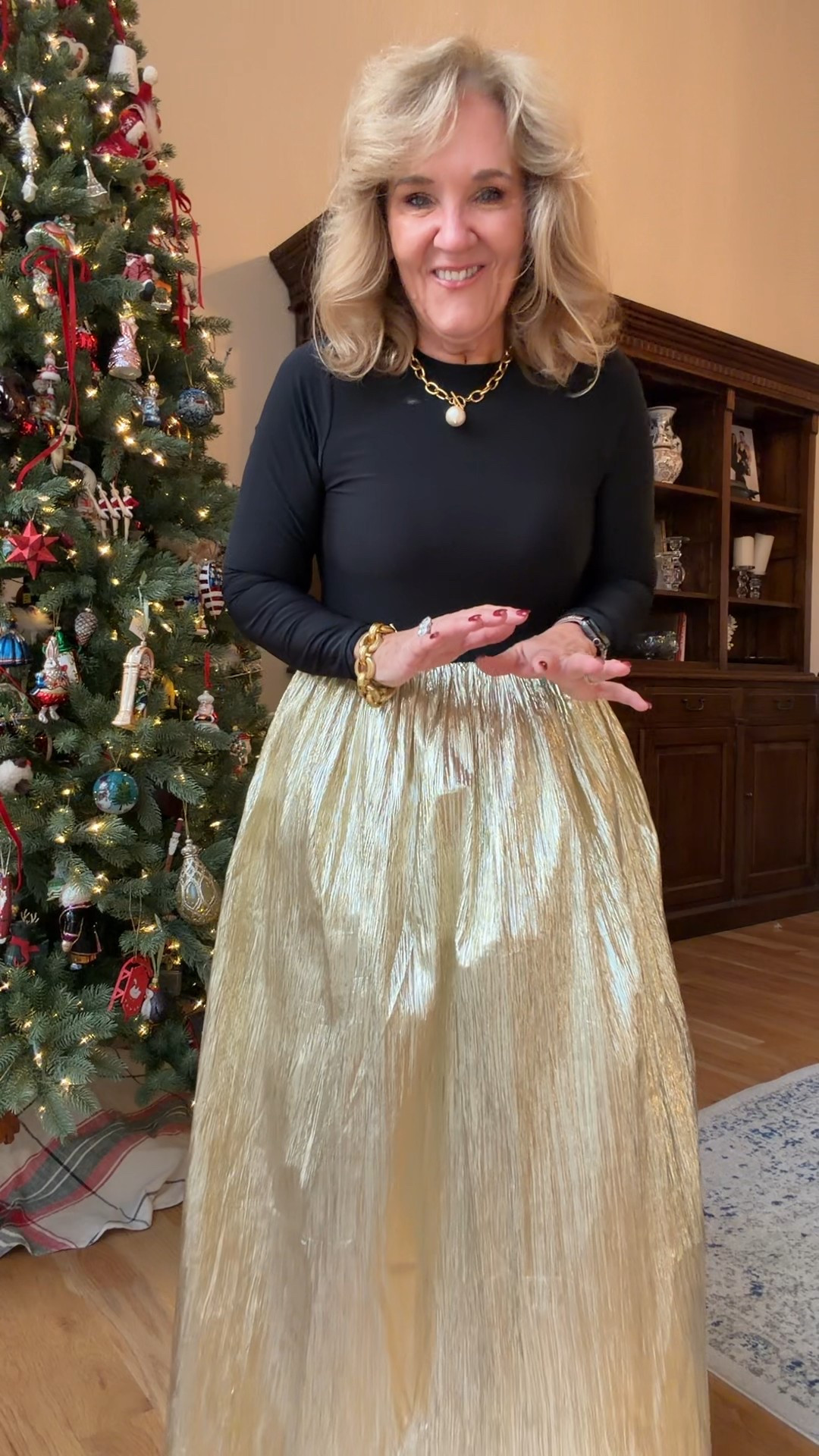 @tuckernuck Wearing a medium/size 8 in all. 

Also sharing some of my favorites that I have. Denim dress I sized down to a small. Rugby dress and gingham dress are generous but I stayed with a medium 

Holiday dresses wedding guest dress MOG mob dress mother of the bride 

#LTKOver40 #LTKWedding #LTKCyberWeek

#LTKHoliday