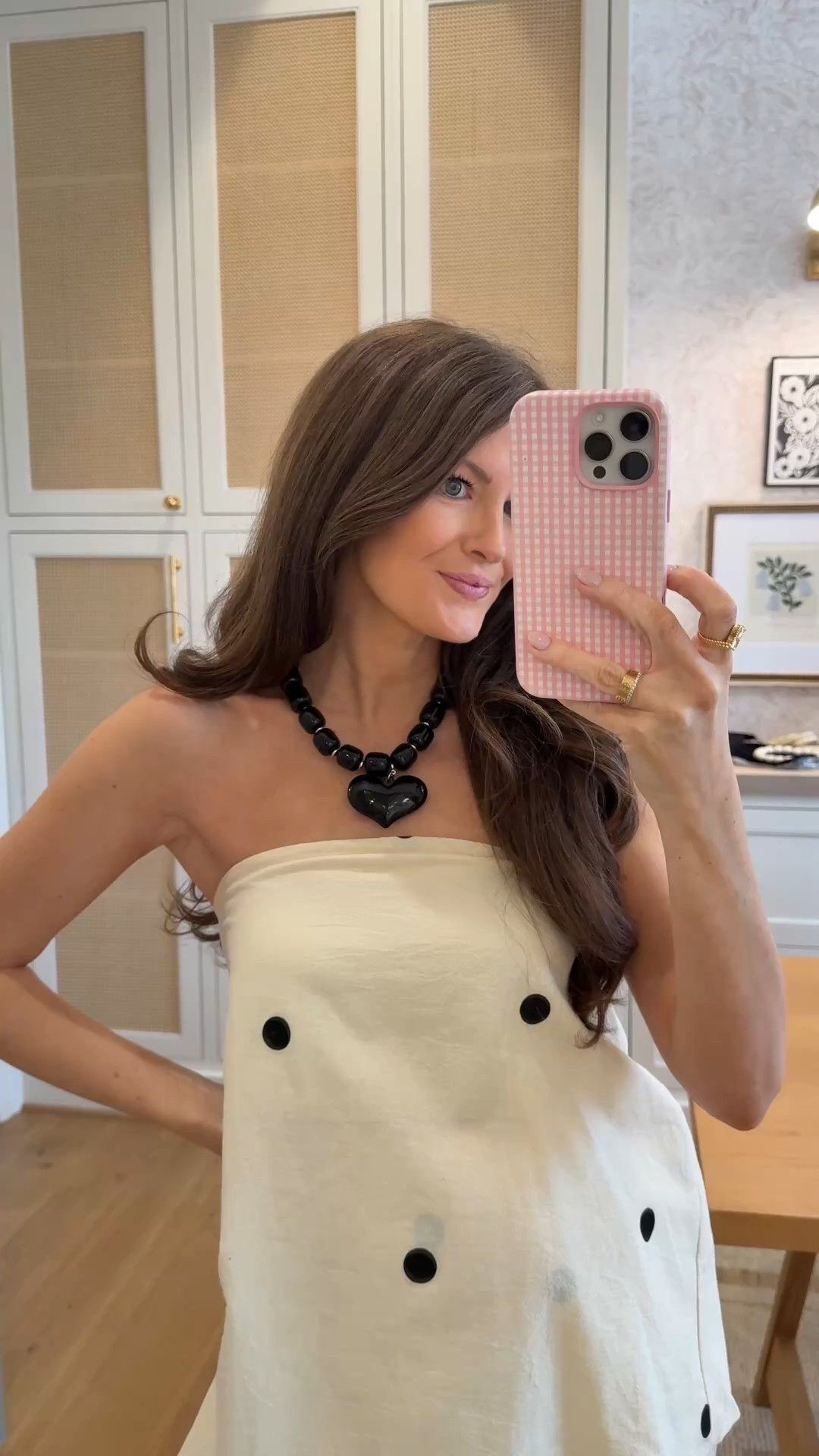 I’ve been loving chunky beaded necklaces lately and this one is one of my favorites!! 



#LTKSeasonal #LTKootd #LTKBeauty