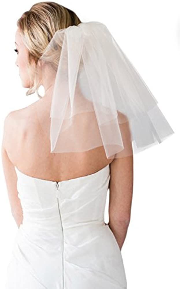 Aukmla Wedding Veil 1 Tier Short Bridal Veil Shoulder Length with Comb (15.74 Inches) | Amazon (US)